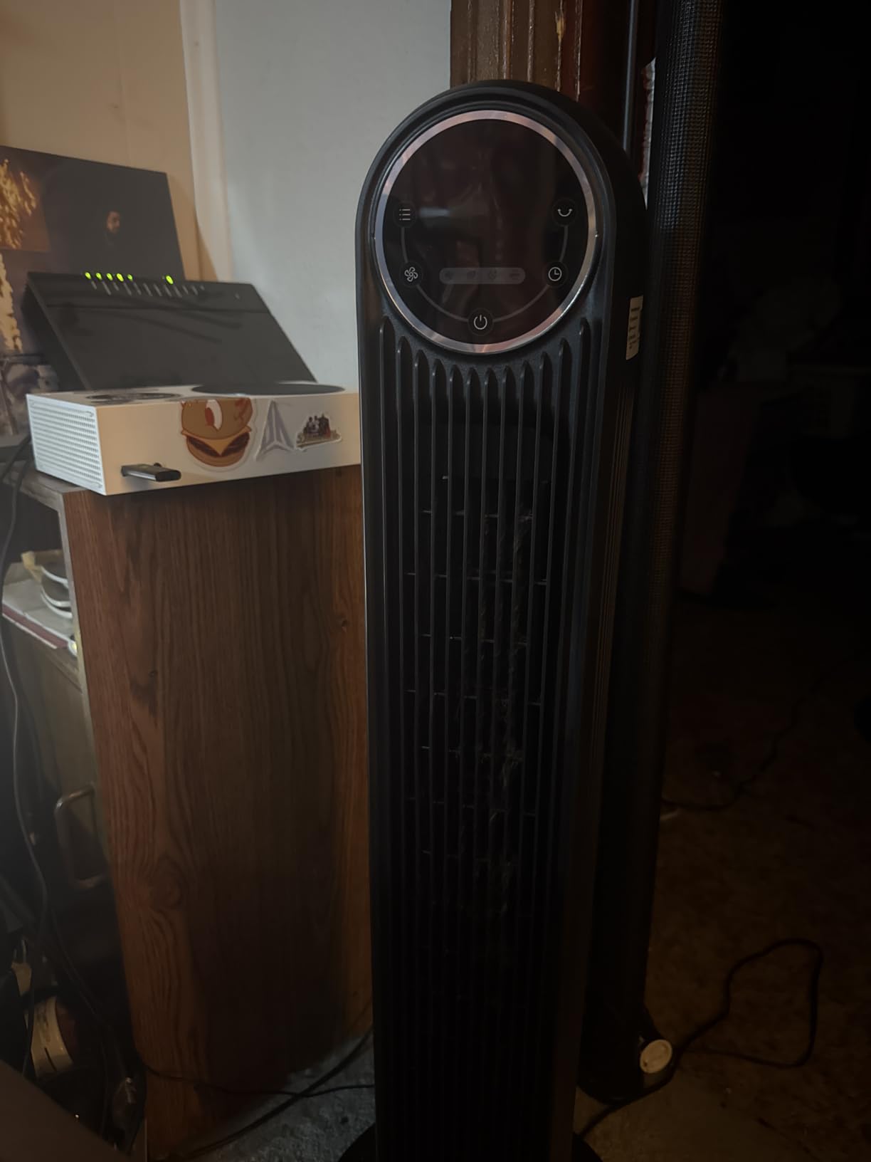 DREO Tower Fan for Bedroom, 28ft/s Velocity, Ultra Quiet Fan, 8 Speeds | 2026 Upgraded DC Motor, 90° Oscillating, 4 Modes Standing Fan, Bladeless Fan for Indoors, Floor Fans with Remote, White customer photo 2