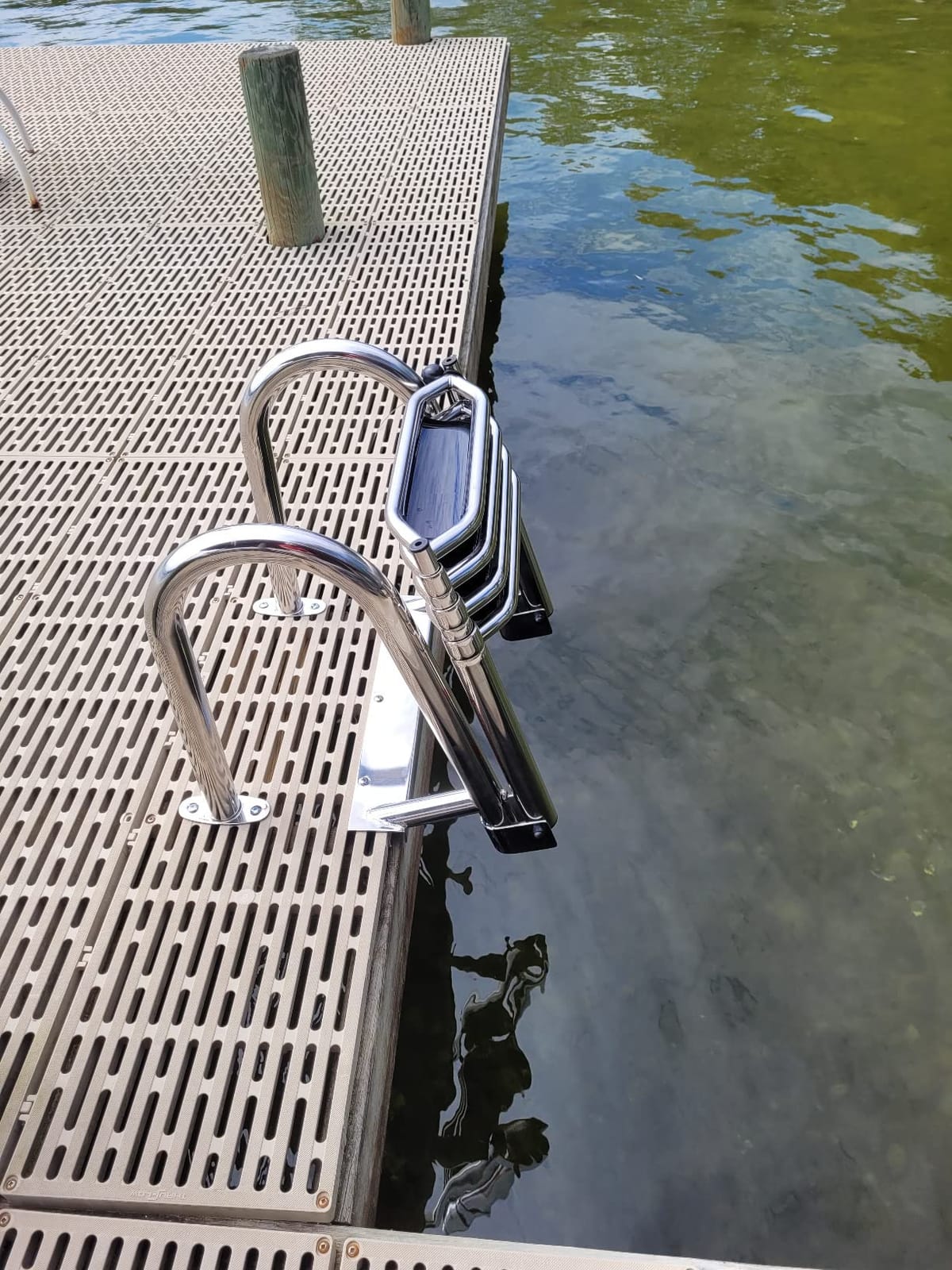 4 Steps Telescoping Boat Ladder Reinforce Dock Ladder Heavy Duty Swim Deck Ladder with Hand Railings and Extra Wide Steps customer photo 1