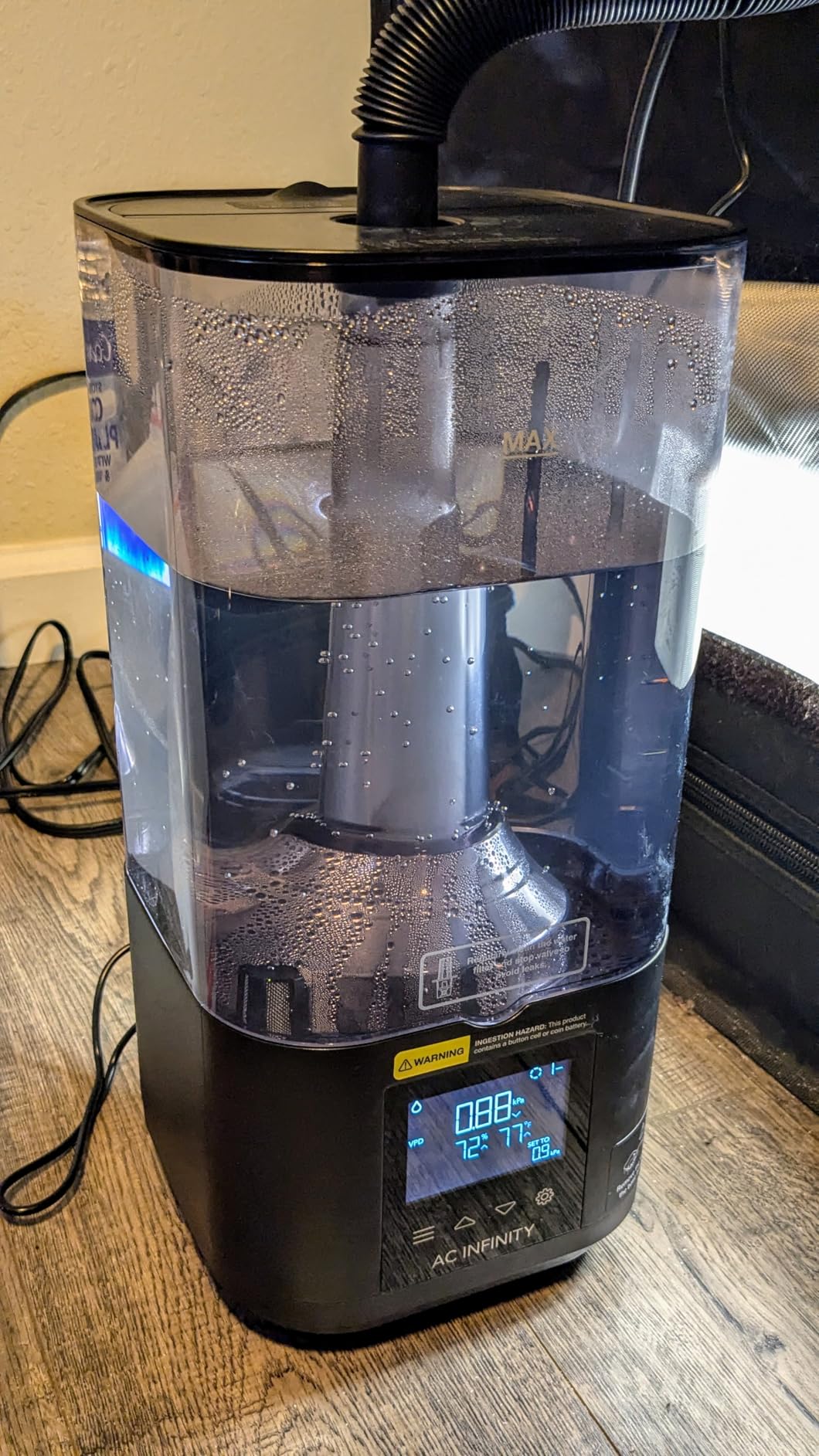 AC Infinity CLOUDFORGE T3, Plant Humidifier 4.5L with Onboard Smart | 10-Level Precision Vaporizer, Extendable Hose, Flexible Targeting Pipe, and No-Leak Seal for Grow Tents customer photo 1