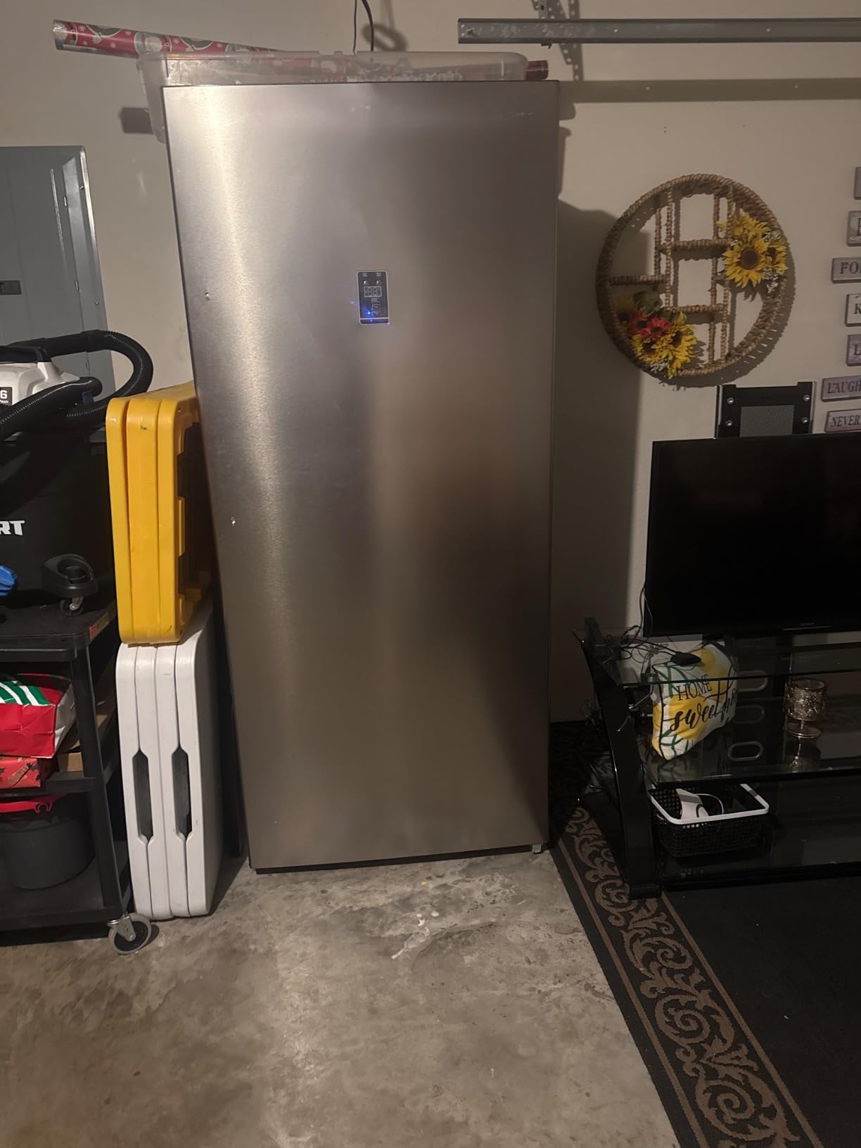 KoolMore 21 cu. ft. Upright Convertible Freezer/Refrigerator, 2-in-1 Appliance, Great Storage for Fresh or Frozen Food and Drinks, Clear Shelves and Drawers [Silver] (KM-RUF-21S) customer photo 1