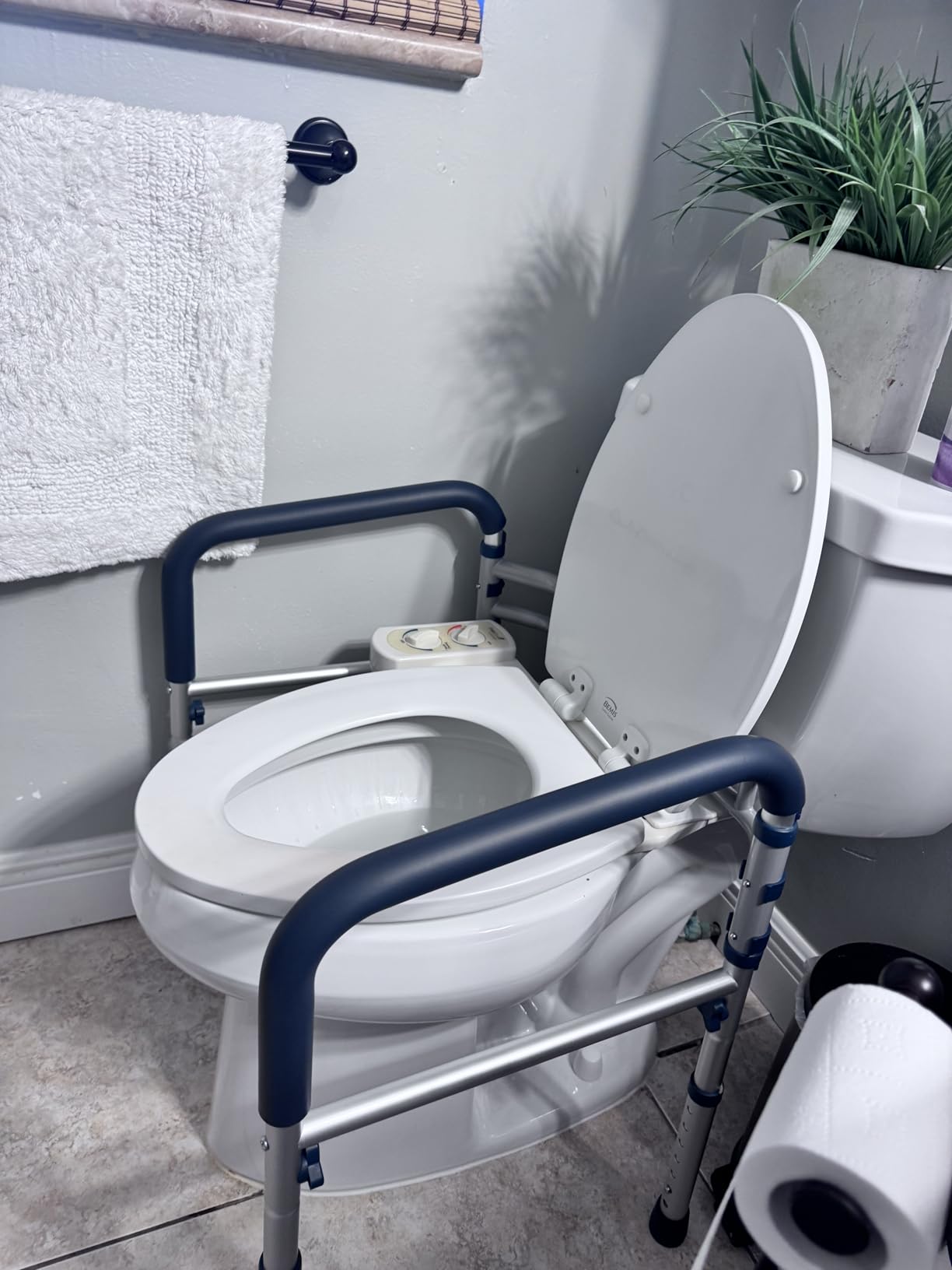 PELEGON Toilet Safety Rails (350 lb) - Adjustable Toilet Safety Frame & Rails, Toilet Safety Rail for Elderly Adults, Toilet Handles for Seniors, Toilet Bars for Elderly & Handicap customer photo 1