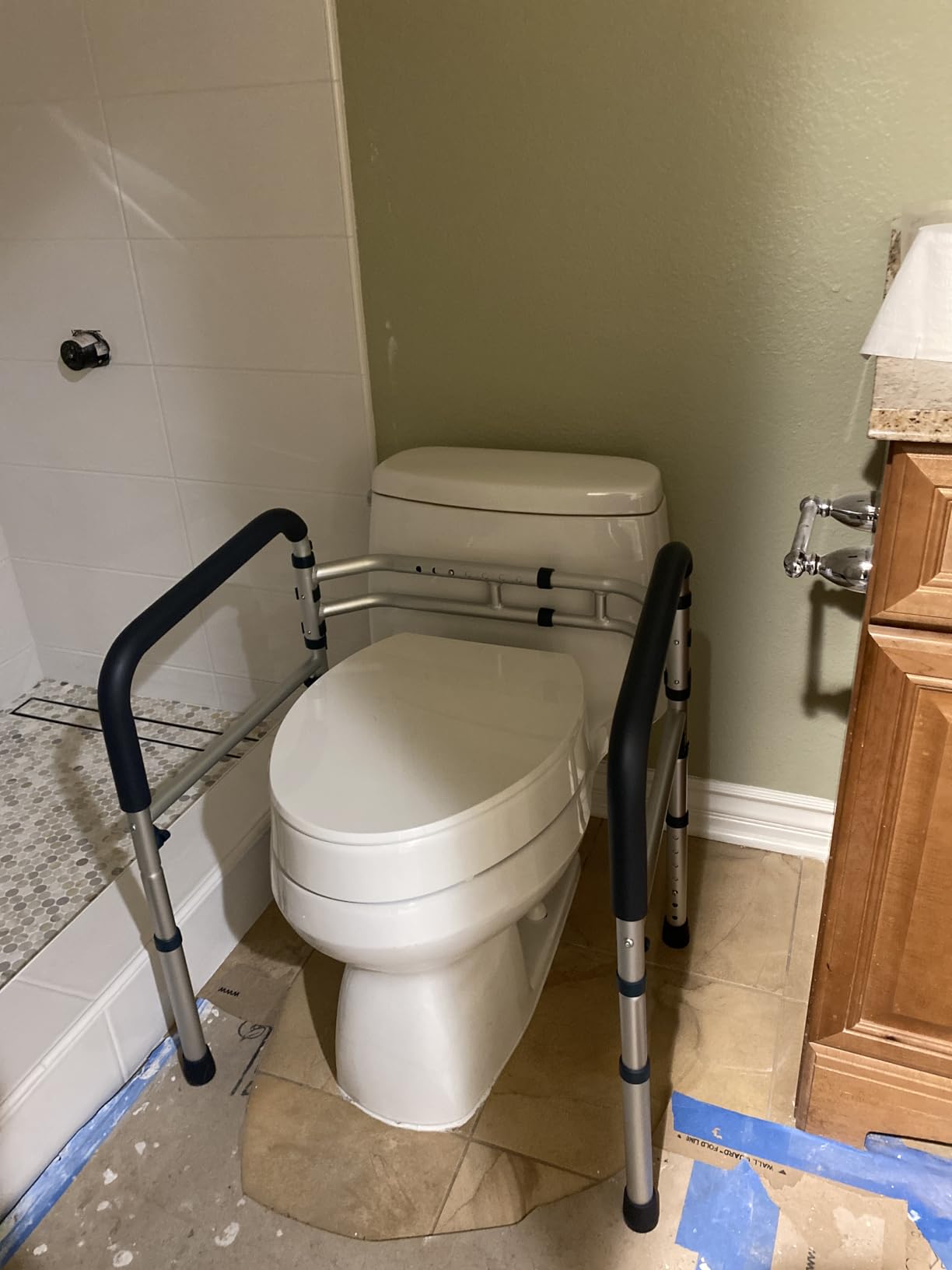 PELEGON Toilet Safety Rails (350 lb) - Adjustable Toilet Safety Frame & Rails, Toilet Safety Rail for Elderly Adults, Toilet Handles for Seniors, Toilet Bars for Elderly & Handicap customer photo 2