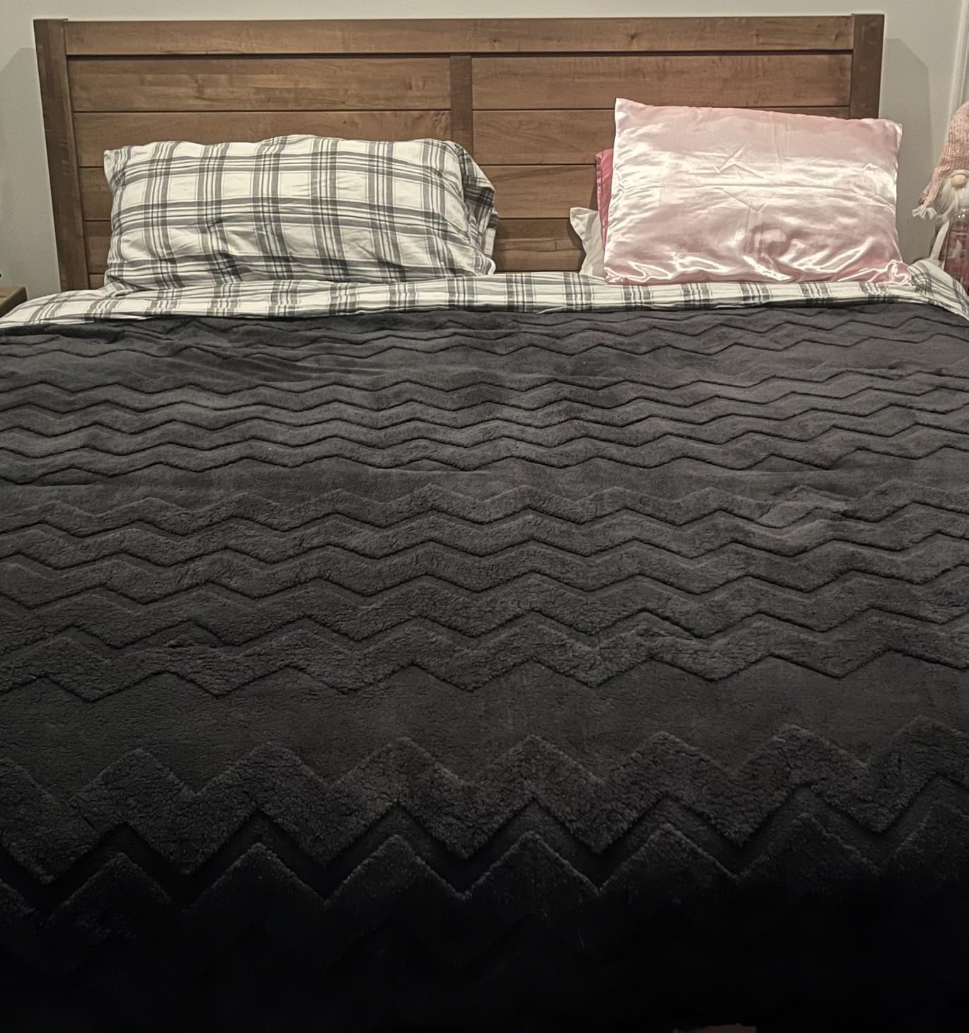 BEDELITE Fluffy Sherpa Queen Comforter Set, Grey | Super Soft & Warm Fleece Bedding, Luxury Fuzzy Comforter for Winter, Heavy Plush Bedding Set, 2 Pillowcases customer photo 1