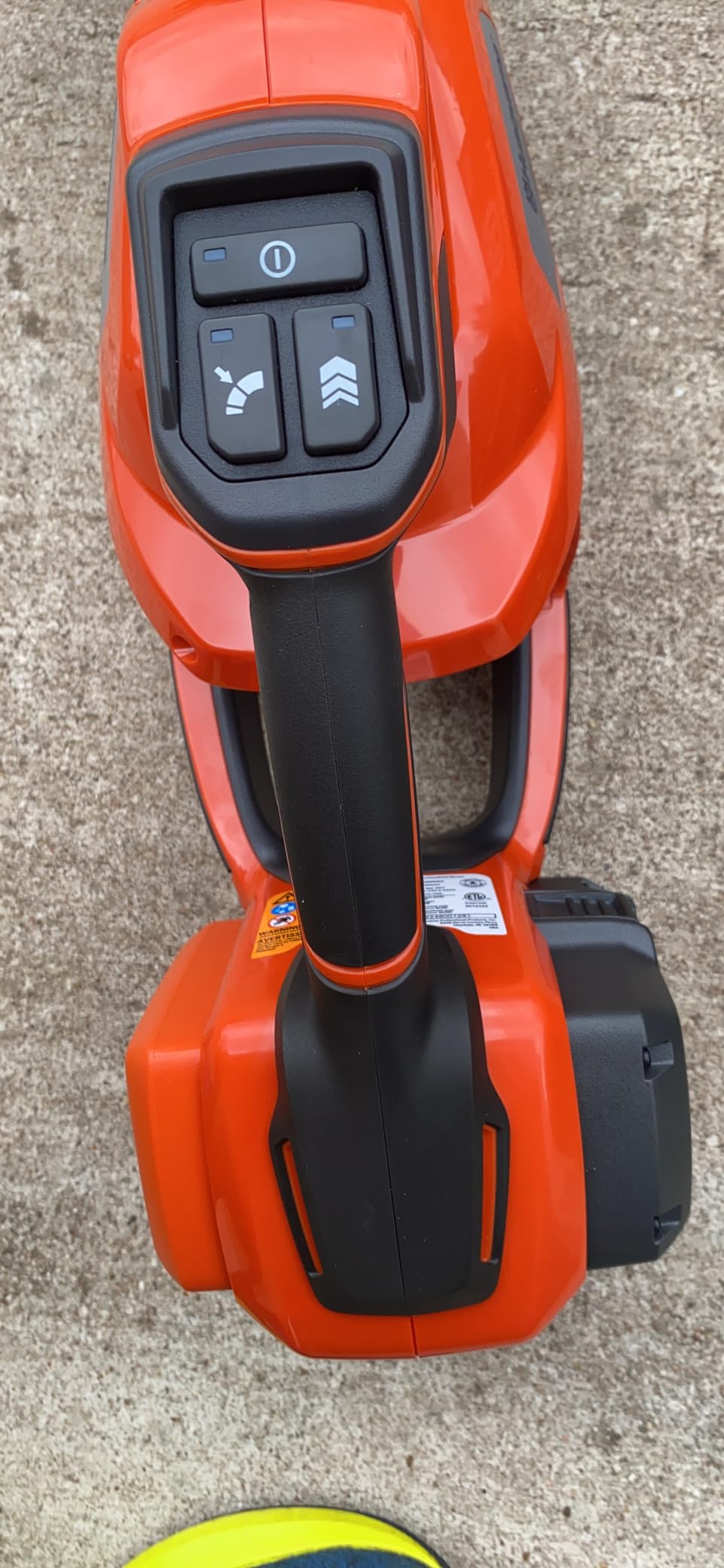 Husqvarna Leaf Blaster 350iB Leaf Blower Cordless, 200-MPH 800-CFM brushless, 40V 7.5 Ah battery customer photo 1