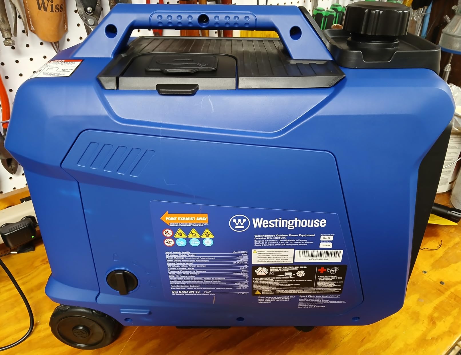 Westinghouse 2550 Peak Watt Super Quiet & Lightweight Portable Inverter Generator, RV Ready 30A Outlet, Gas and Propane Powered, CO Sensor, Parallel Capable, Long Run Time customer photo 2