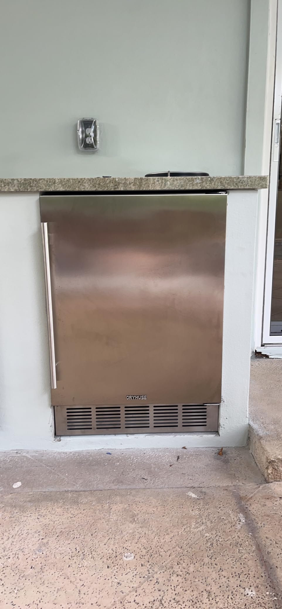 ORYMUSE 24 Inch Outdoor Beverage Refrigerator, 180 Can Under Counter Fridge | Stainless Steel Seamless Door with Powerful Compressor Cooling For Patio, Kitchen, and Commercial Use customer photo 1