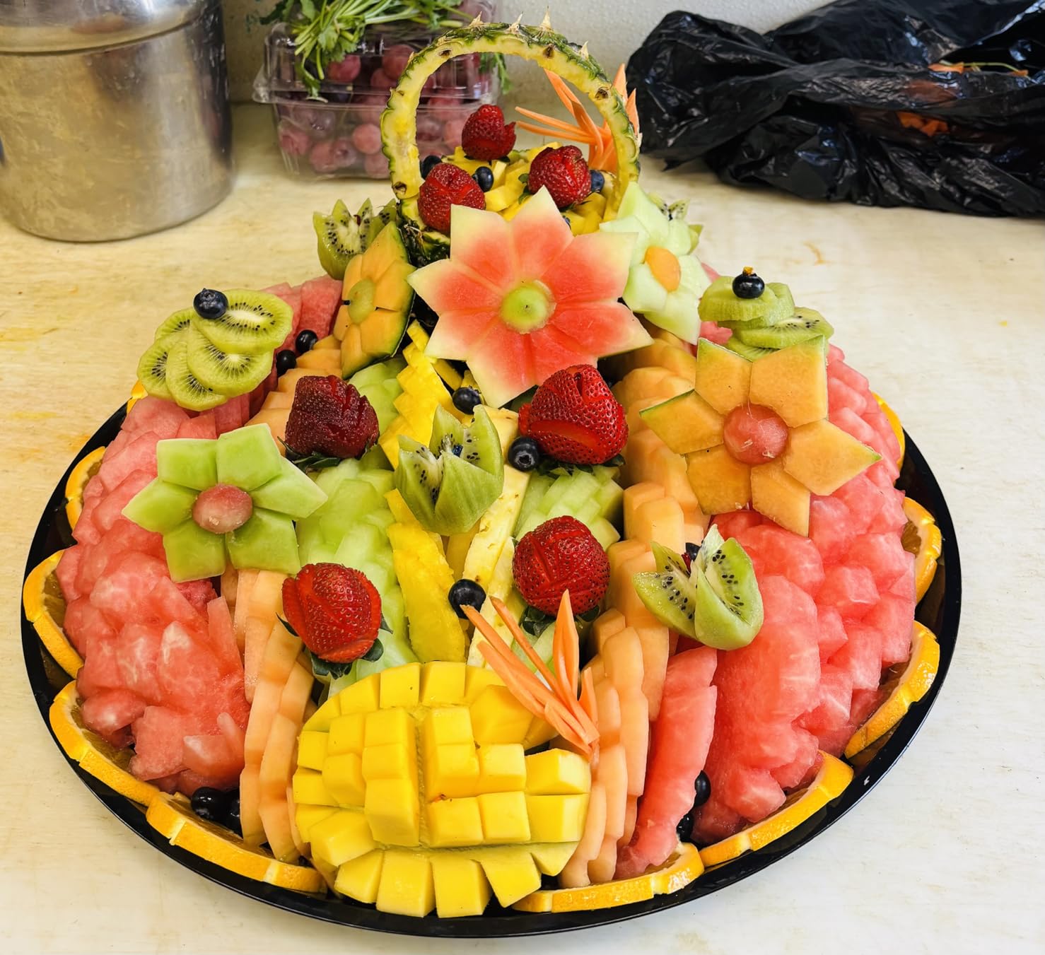 BURLIHOME 6Pcs Stainless Steel Fruit Carving Knife Set with Melon Baller Scoop, Crinkle & V-shape Cutter, Lemon Zester & Peeler customer photo 1