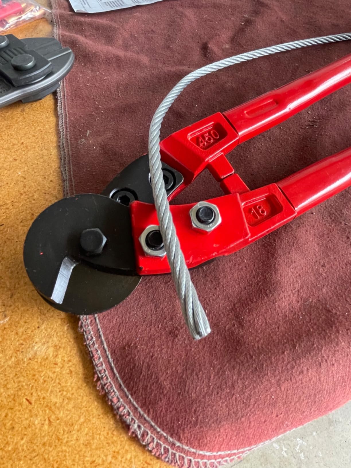 MAXPOWER Wire Cutters, 24-Inch Heavy Duty Wire Rope Cutter, Heavy Duty Strength Steel Cable Cutter for Hard Wire Ropes, Stainless Steel Wires customer photo 2