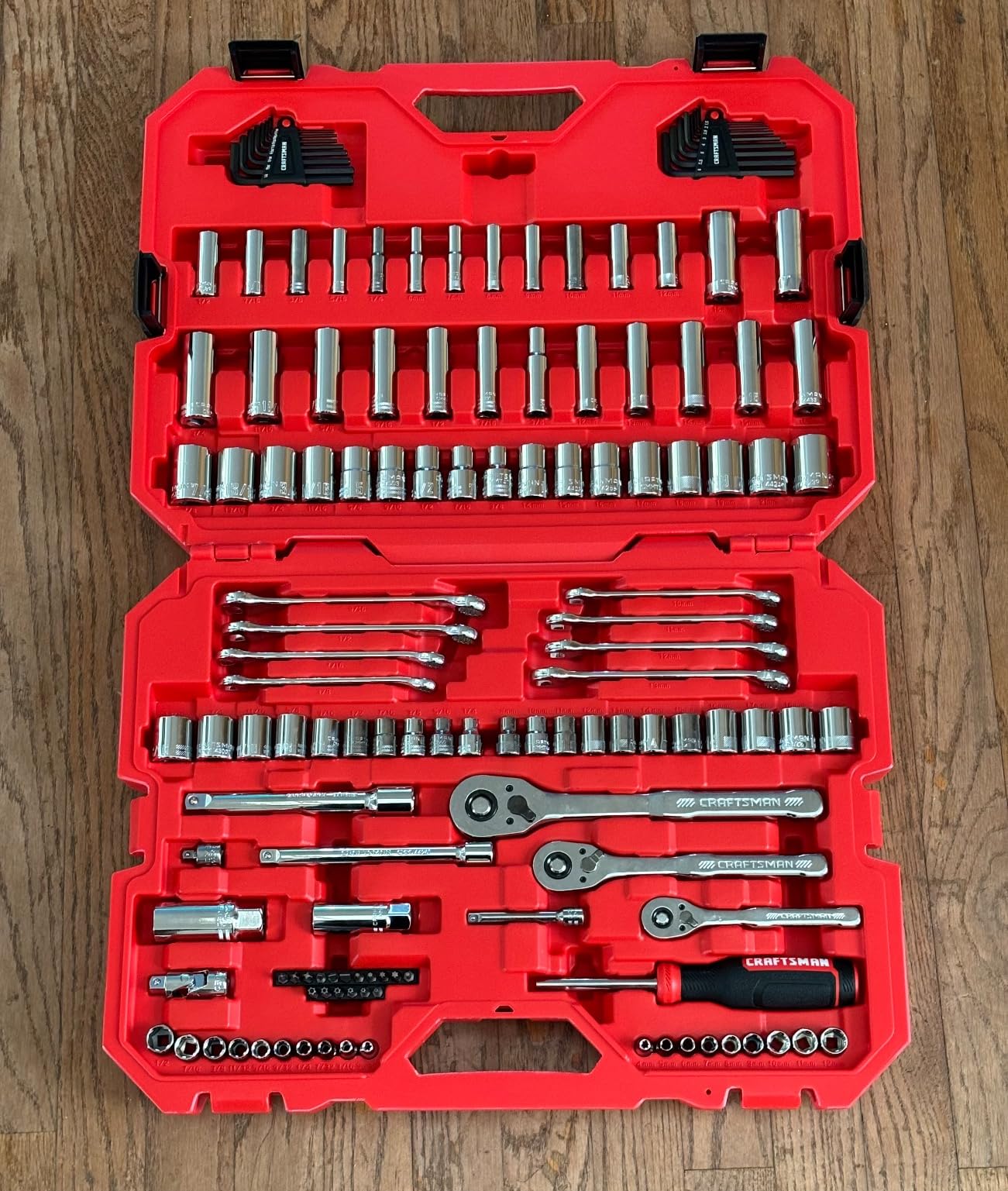 CRAFTSMAN Mechanic Tool Set 135 Pcs, 1/4, 1/2 and 3/8 Inch Drive SAE and Metric Socket Wrench Set with Case (CMMT12124) customer photo 2