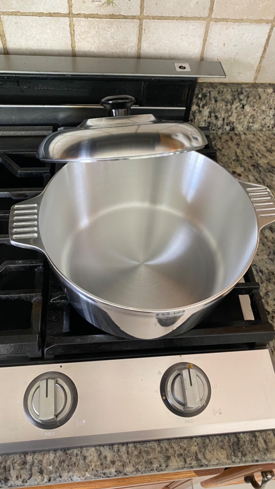 Magnaware Cast Aluminum Dutch Oven with Lid - 3 Quart Lightweight Cookware Pot with Silicone Covers for Easy Handling - Even Heat Distribution & Retention - For Bread Baking, Stew, Simmering & More customer photo 1