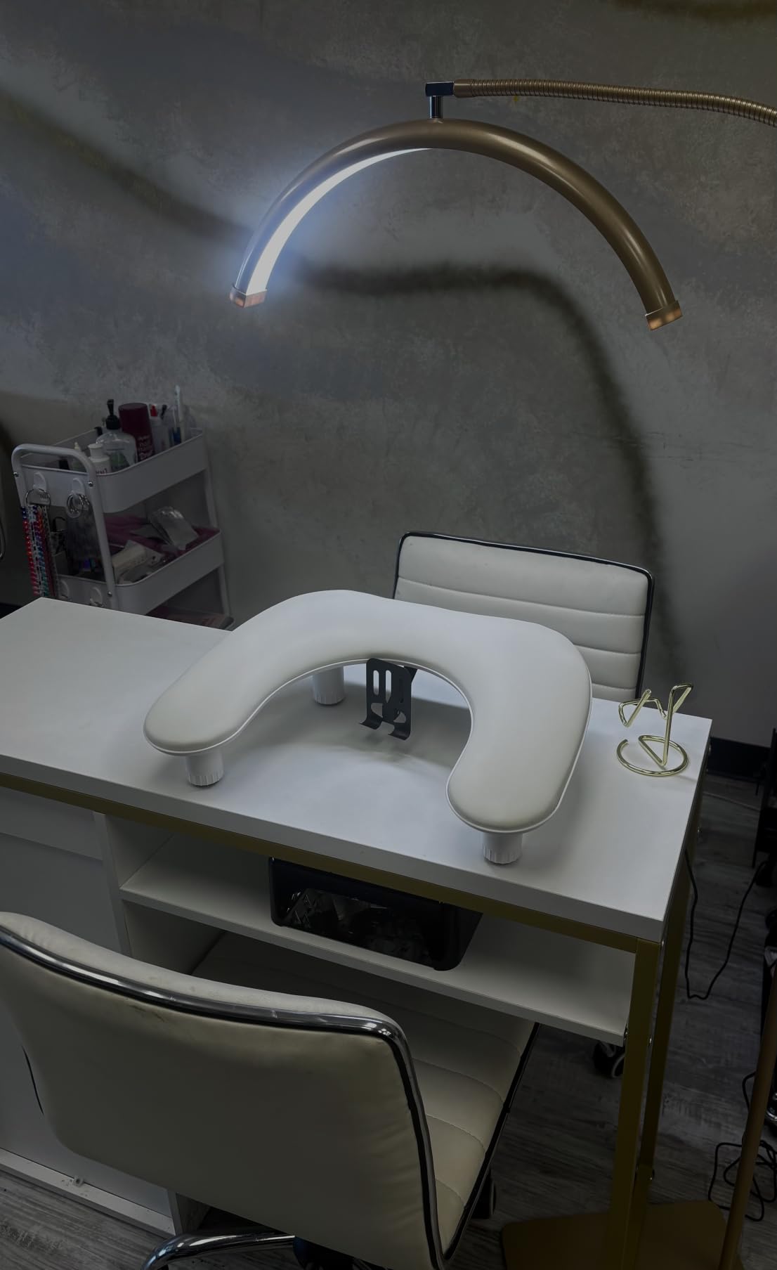 Half Moon Lash Light for Eyelash Extensions & Estheticians, Dimmable LED Lash Lamp with Flexible Gooseneck, Shadow-Free Moon Light for Lash Tech, Tattoo, SPA, Eyelash Lamp (Glossy Black) customer photo 2