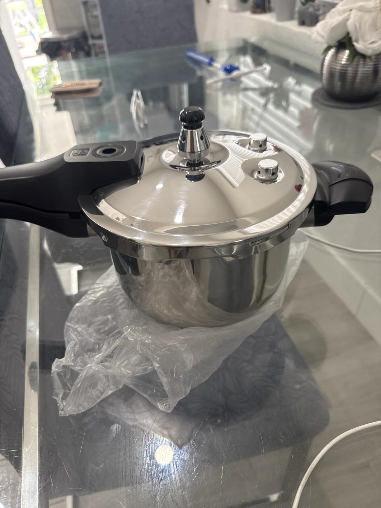 Stainless Steel Pressure Cooker 8 qt Induction Compatible Stove Top Pressure Cooker with Pressure Indicator Safeguard Devices customer photo 1