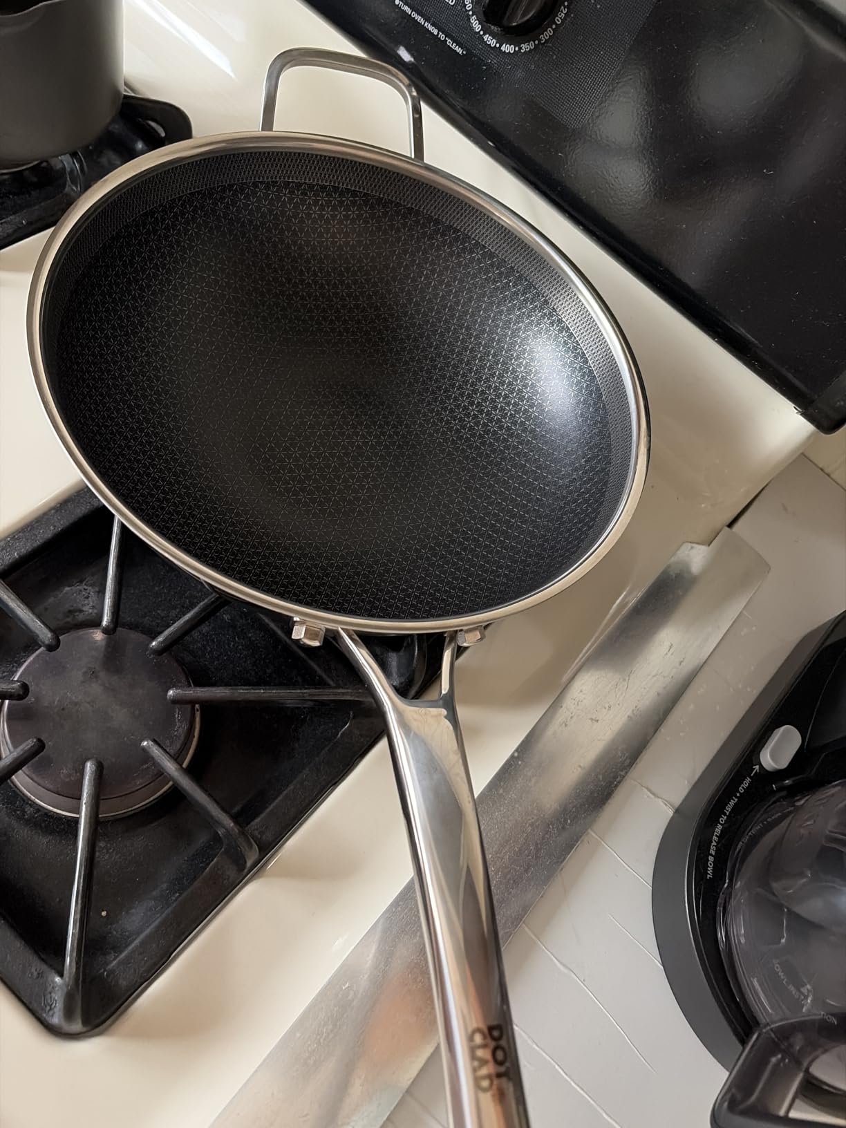 DOTCLAD Wok Pan, Hybrid 12 inch Wok with Lid, PFOA Free Cookware, Non Stick Stainless Steel Woks & Stir-fry Pans Nonstick, Dishwasher and Oven Safe, Works on Induction customer photo 2