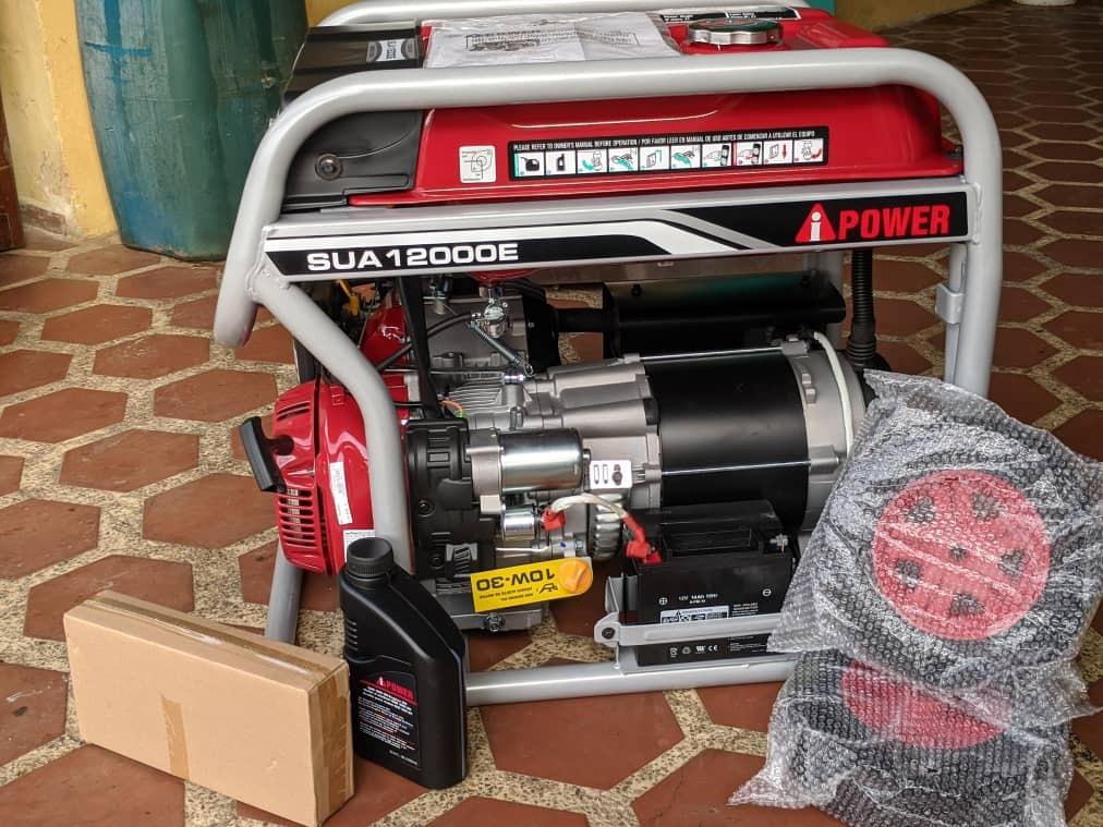 A-iPower 5000-Watt Portable Generator Gas Powered, CO Sensor Shutdown, Heavy Duty Generators with 223cc OHV Engine for Jobsite, RV, Home Backup, Emergency customer photo 1