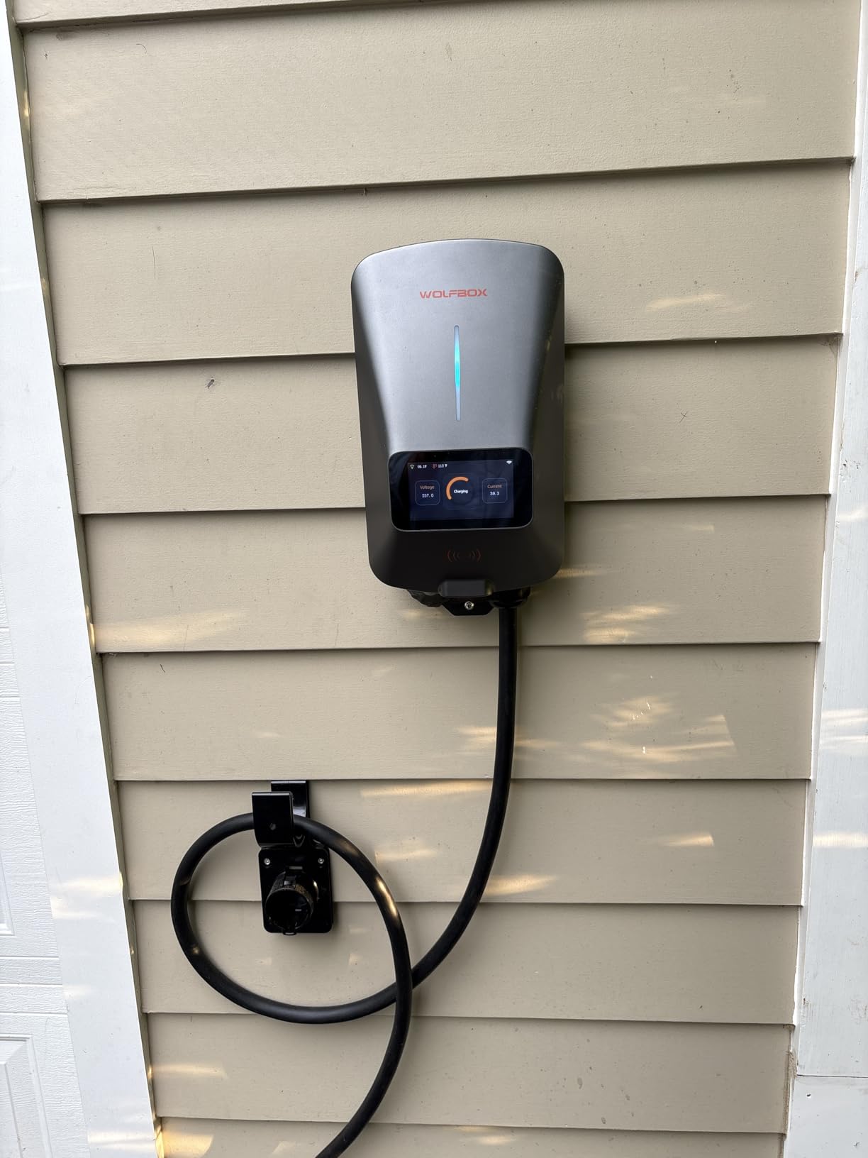 WOLFBOX Level 2 EV Charger 48amp,Hardwired with J1772 Connector,240V(E48) customer photo 2