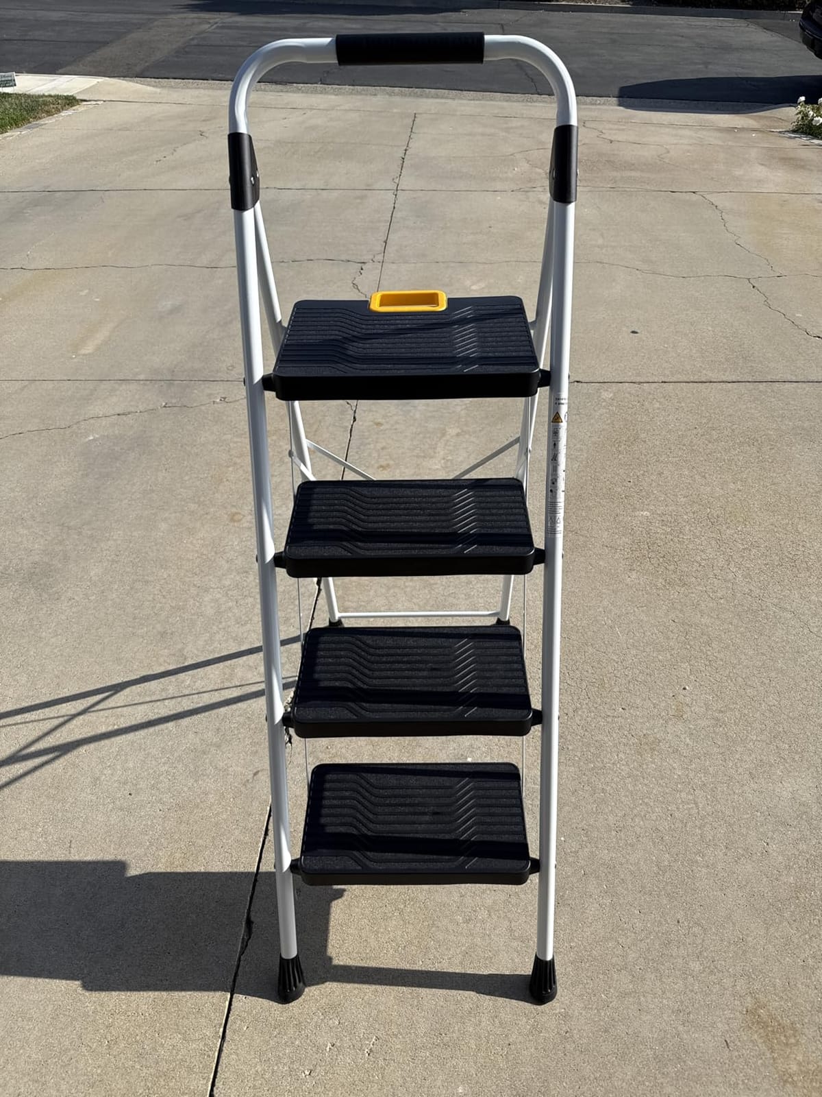 KINGRACK 5 Step Ladder, Folding Step Ladders for Home, 800lb Capacity, White | Safety Lock, Tool Tray, Non-Skid Wide Steps, Handrail, Folding Ladder for Home, Garden, Painting, Outdoor, and Garage customer photo 1
