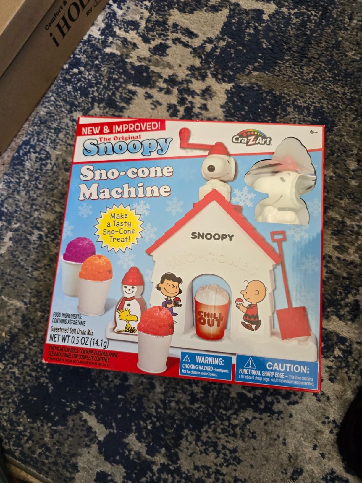 Cra-Z-Art Snoopy SNO-Cone Machine, Snow Cone Shaved Ice Maker Ice Shaver, Snoopy House Shaped Shaved Ice Maker Comes with Fruit Punch Flavor Packet, Ages 6 and Up, White customer photo 1