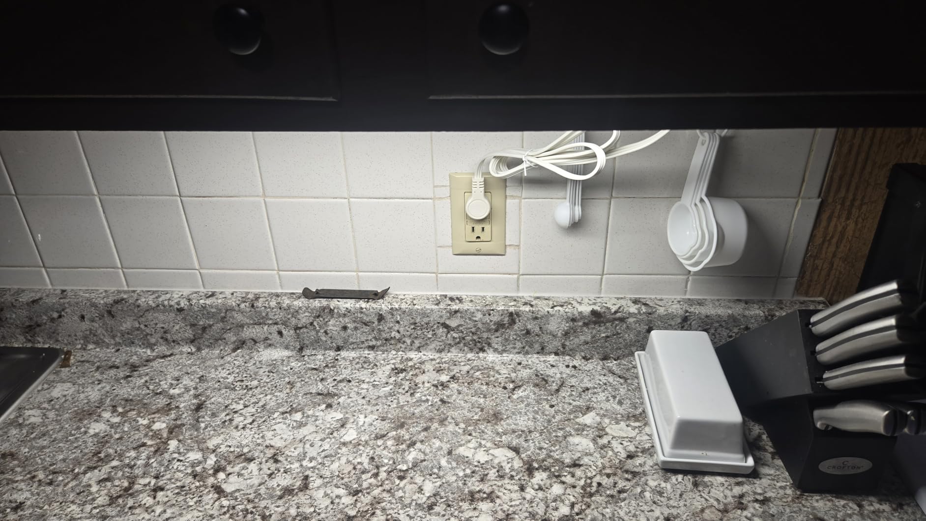 GE CYNC Reveal HD+ Smart LED Undercabinet Bar Light, 24 inches | Color Changing & Tunable White 2000K to 7000K, Wi-Fi, Works with Alexa & Google Home, Plug-in or Direct Wire, No Hub Required customer photo 2