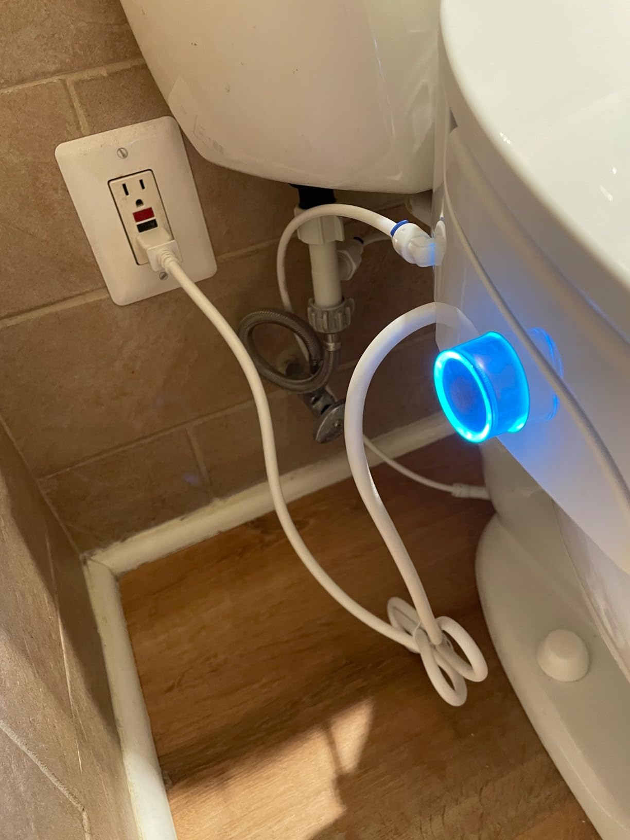 WLJBIDET Toilet Seat Bidet with Warm Water and Drying, O80KL - Elongated | Remote Control, Multiple Cleaning Modes, Adjustable Temperature, Soft Close Lid, LED Display, Nightlight customer photo 1