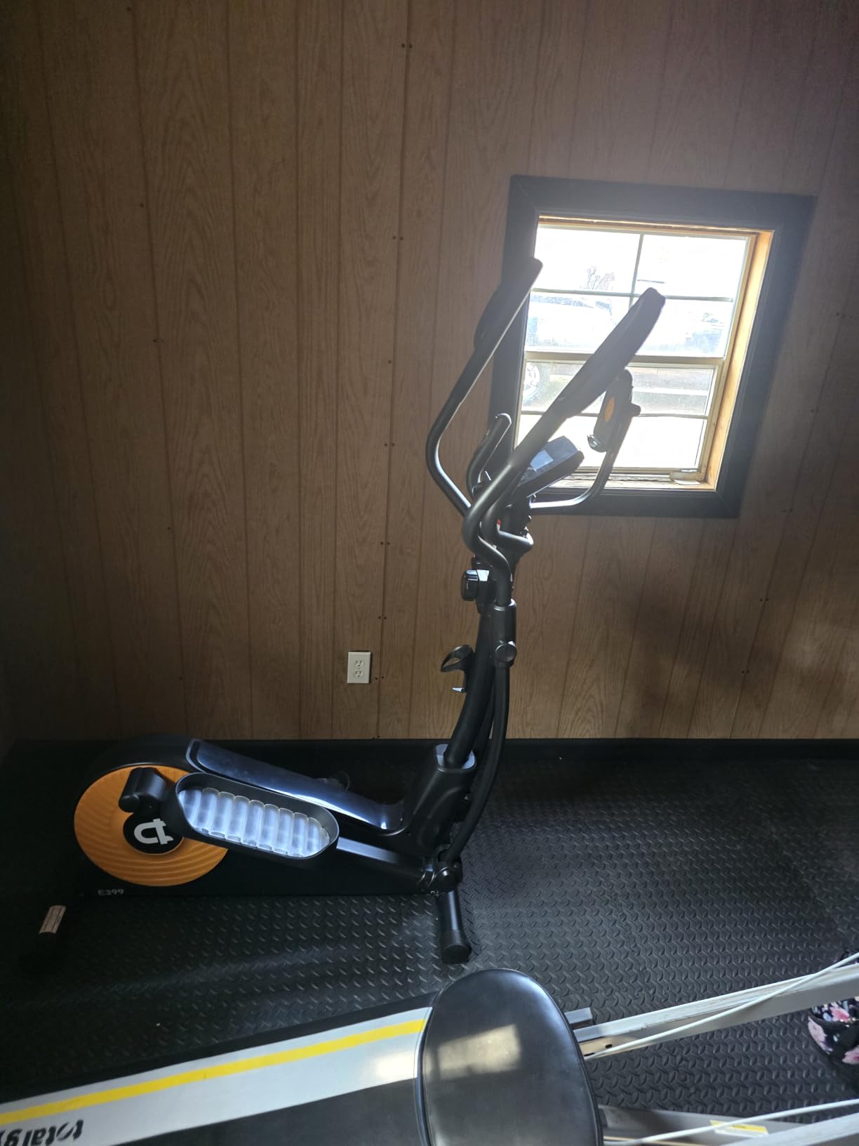 pooboo Elliptical Machine, Elliptical Exercise Machine with 16-Level Resistance&Quiet Magnetic Driving System, Elliptical Machine for Home with LCD Monitor, 15.5-17IN Stride, 350LBS Weight Capacity customer photo 1