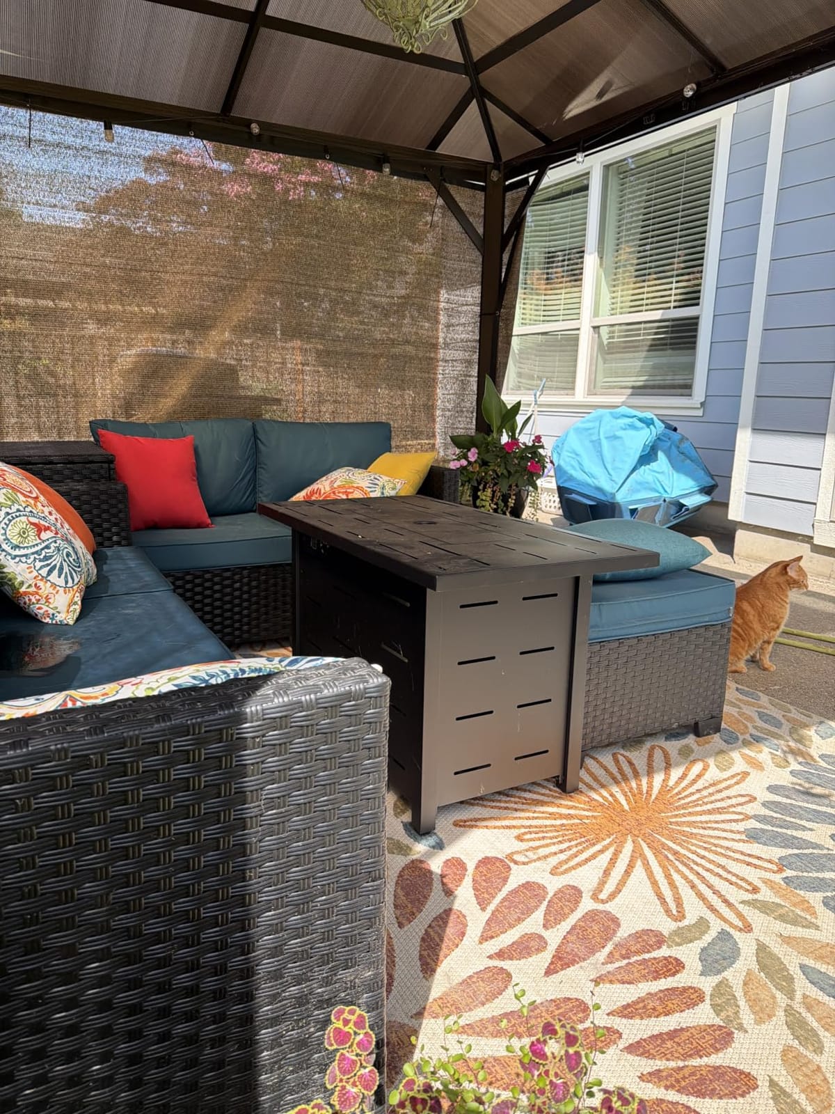 43 inch Outdoor Propane Fire Pit 50,000 BTU Gas Fire Pit Table with Lid, Waterproof Cover, Rectangle Gas Firepit Table for Garden/Patio, CSA Certification customer photo 1