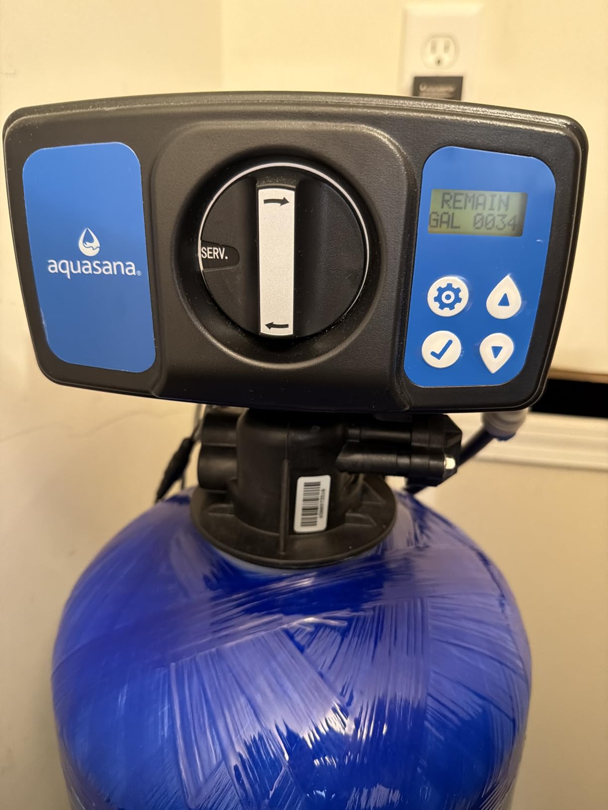 Aquasana SimplySoft Whole House Water Softener | 60K Grain | WH-SF60-BASE | Hard Water Reduction | 16.6 GPM | Metered Regeneration | Salt-Saving Efficiency | Base Tank & Cabinet | 5/10-Year Warranty customer photo 1