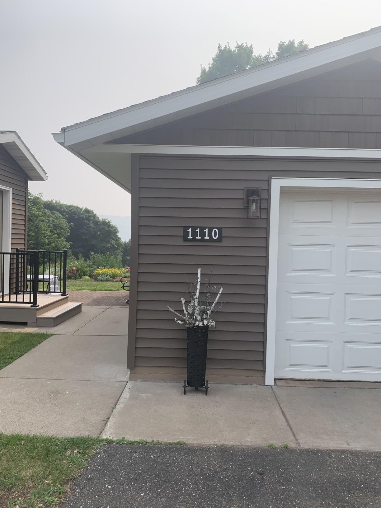 ColourTree Personalized Floating House Numbers Address Street Sign Plaque in Vertical/Horizontal, Aluminum Modern Front Door Sign - Made In USA customer photo 1