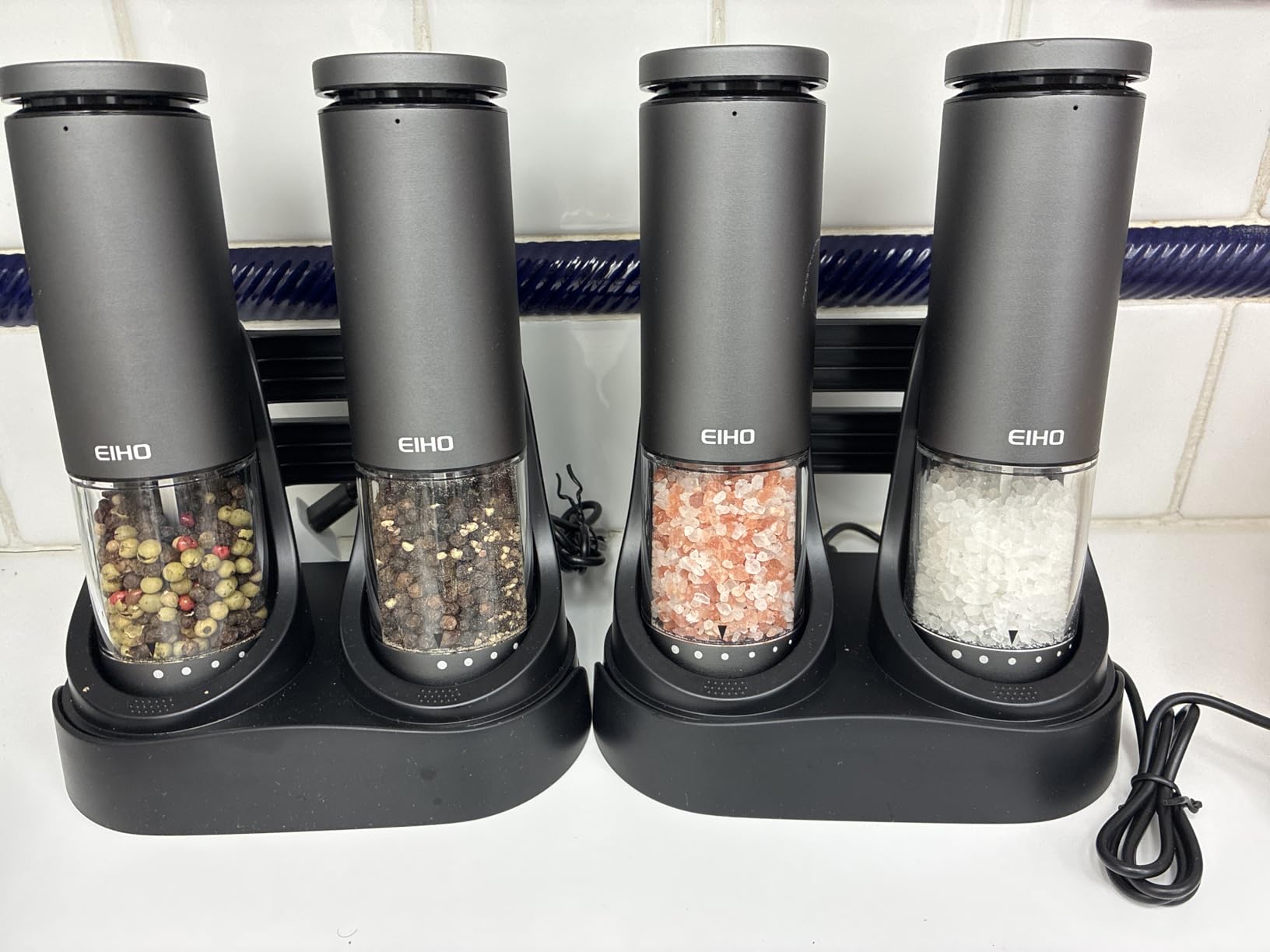 EIHO Electric Salt and Pepper Grinder Set USB Rechargeable, Upgraded External Adjustable Coarseness, Stainless Steel Automatic Salt and Pepper Shakers Mills with LED Light, House Warming Cooking Gifts customer photo 2