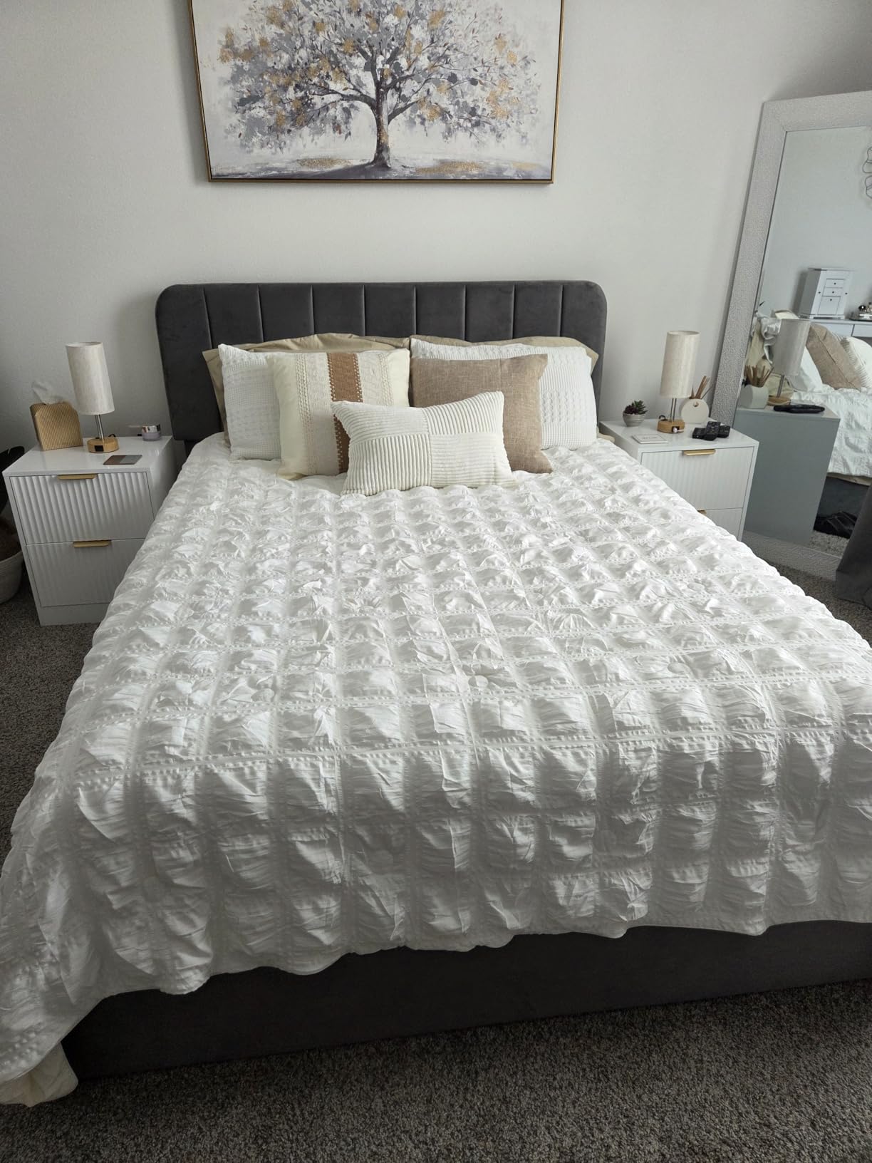 Cozy Bliss Cooling Comforter Seersucker Plaid Queen Size, Q-Max 0.45 Lightweight Cooling Blanket, Breathable Silk Smooth Summer Bedding Quilt for Hot Sleepers Night Sweats White customer photo 1