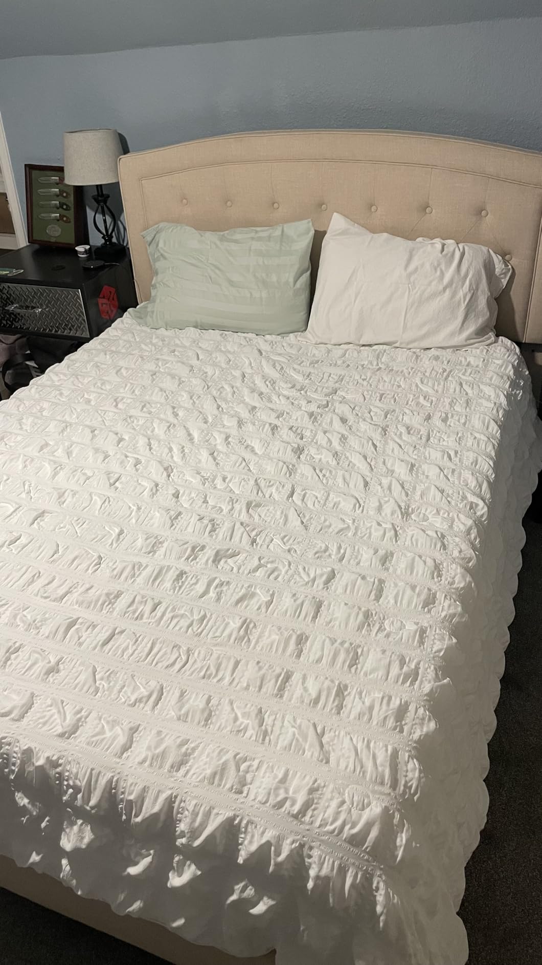 Cozy Bliss Cooling Comforter Seersucker Plaid Queen Size, Q-Max 0.45 Lightweight Cooling Blanket, Breathable Silk Smooth Summer Bedding Quilt for Hot Sleepers Night Sweats White customer photo 2