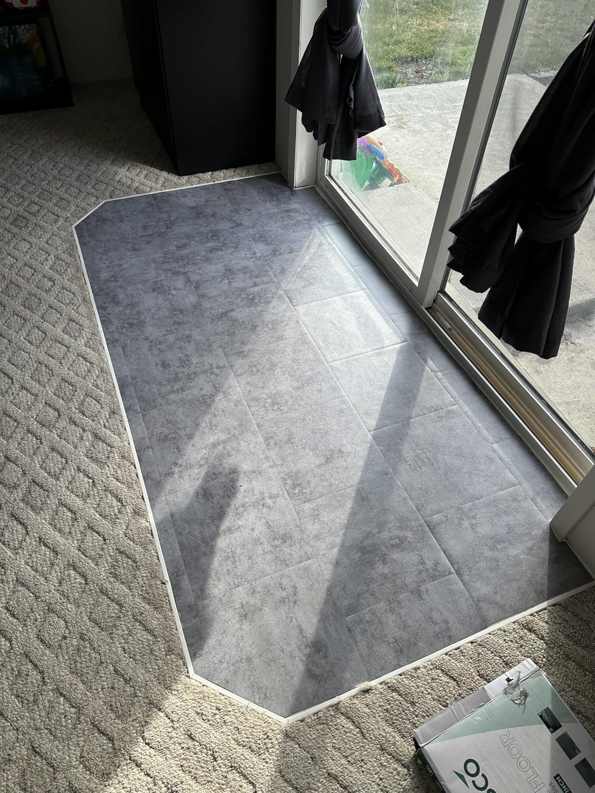 VallisCo 30-Piece Peel and Stick Floor Tiles, 12x12 Covers 30 Sq. Ft. Waterproof Vinyl Flooring, Renter-Friendly Self-Adhesive Floor Stickers for Kitchen, Bathroom, RV, Basement & Home DIY Black customer photo 1