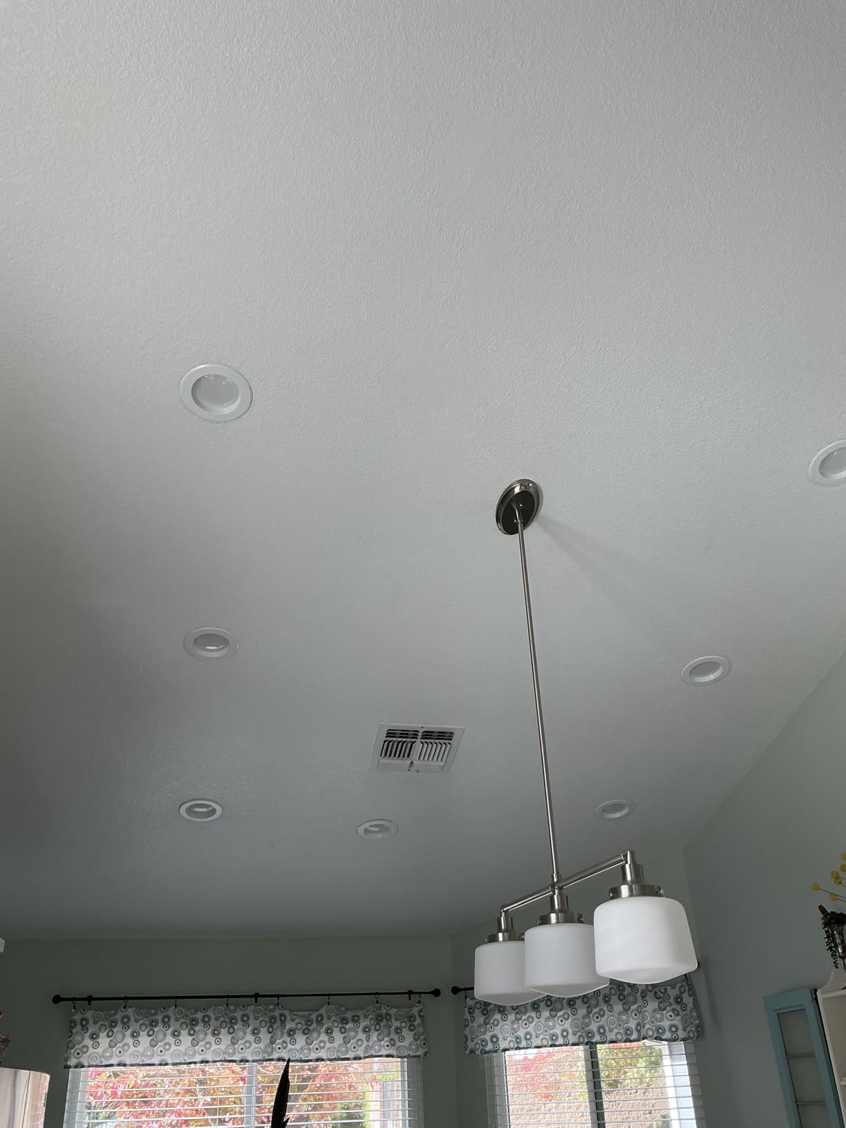 Feit Electric 5/6in LED Recessed Downlight Retrofit Kit, 75W Eq | Dimmable, Adjustable White 2700K-5000K, 90 CRI, 925 Lumens, 50,000-Hour Lifetime, E26 Adapter, 6 Pack customer photo 2