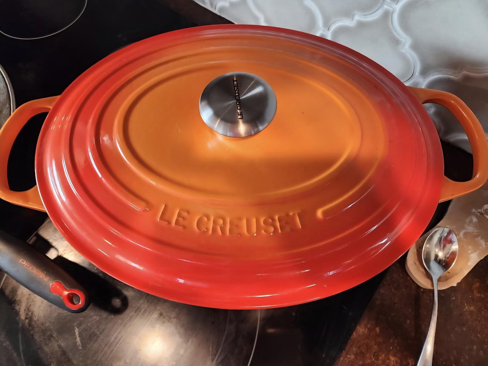 Le Creuset Enameled Cast Iron Oval Dutch Oven, 8 qt., White customer photo 2