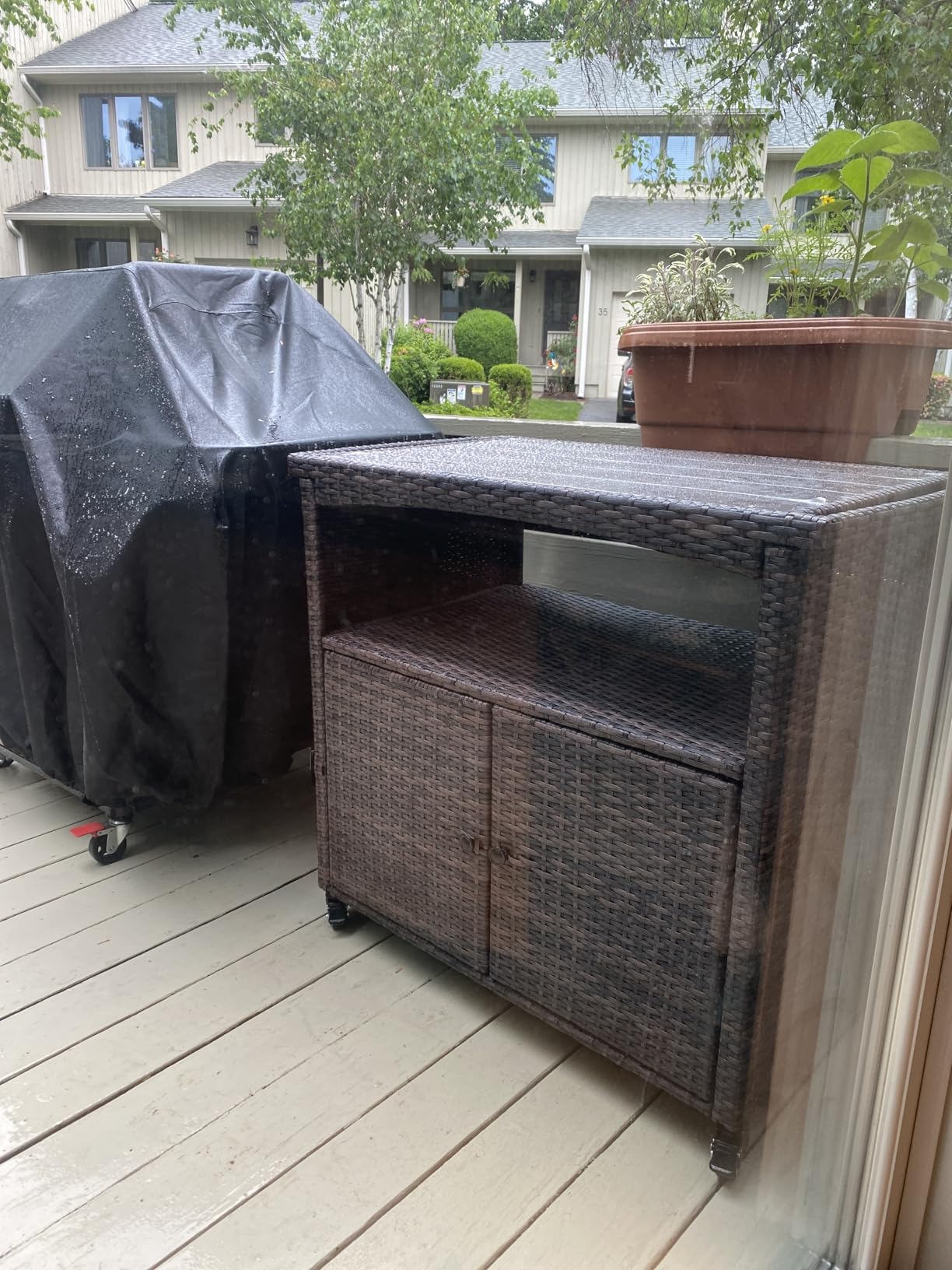 VINGLI Wicker Outdoor Bar Cart with Storage and Wheels, Outdoor Bar Table Serving Cart Rattan Bar Cart with Glass Top and Shelf for Pool, Party, Backyard, Porch (Brown) customer photo 1