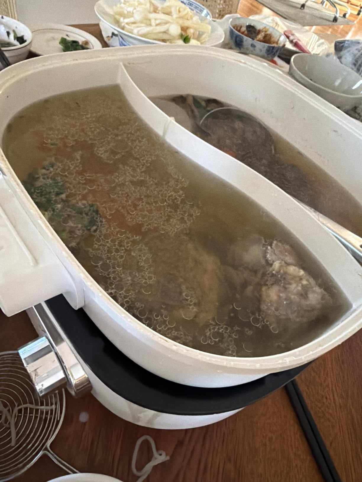 Joydeem Electric Hot Pot with Divider, 6L/6.3 qt Double-Flavor Shabu Shabu Pot, UL Listed & Boil-dry Protection, Suitable for 2-6 People, DHG-B600 customer photo 2