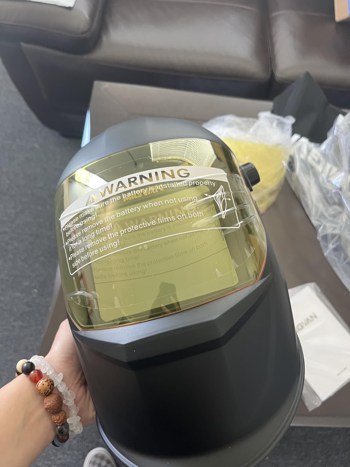 Welding Helmet Auto Darkening True Color Large Viewing, Welding Hood Solar/Rechargeable Battery Powered, Wide Shade 4/5-13 with 4 Arc Sensor, Optical Clarity Welding Mask for TIG MIG ARC Grind customer photo 2