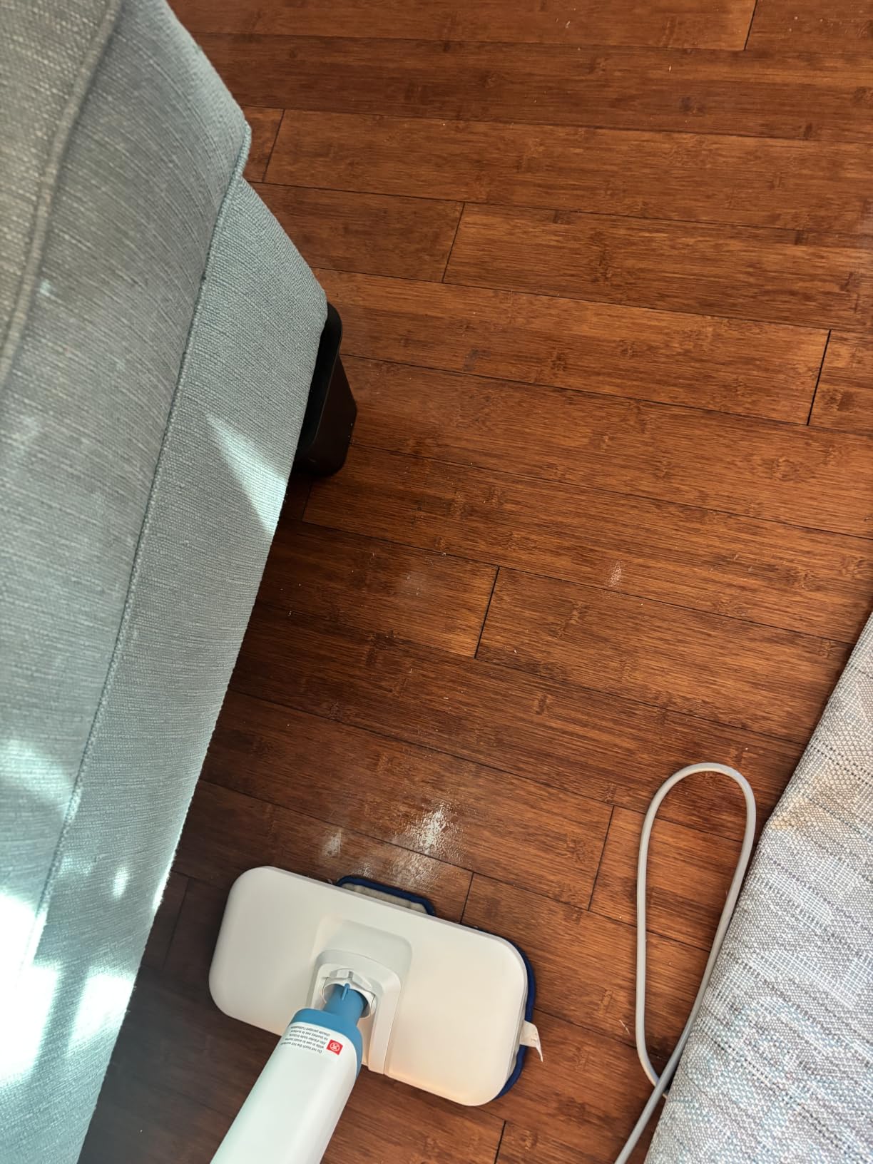 Amazon Basics Steam Mop for All Sealed Hard Floors, Heats Up in 30 Seconds, Chemical-Free Cleaning, 3 Washable Pads, 20-Foot Cord, White customer photo 1