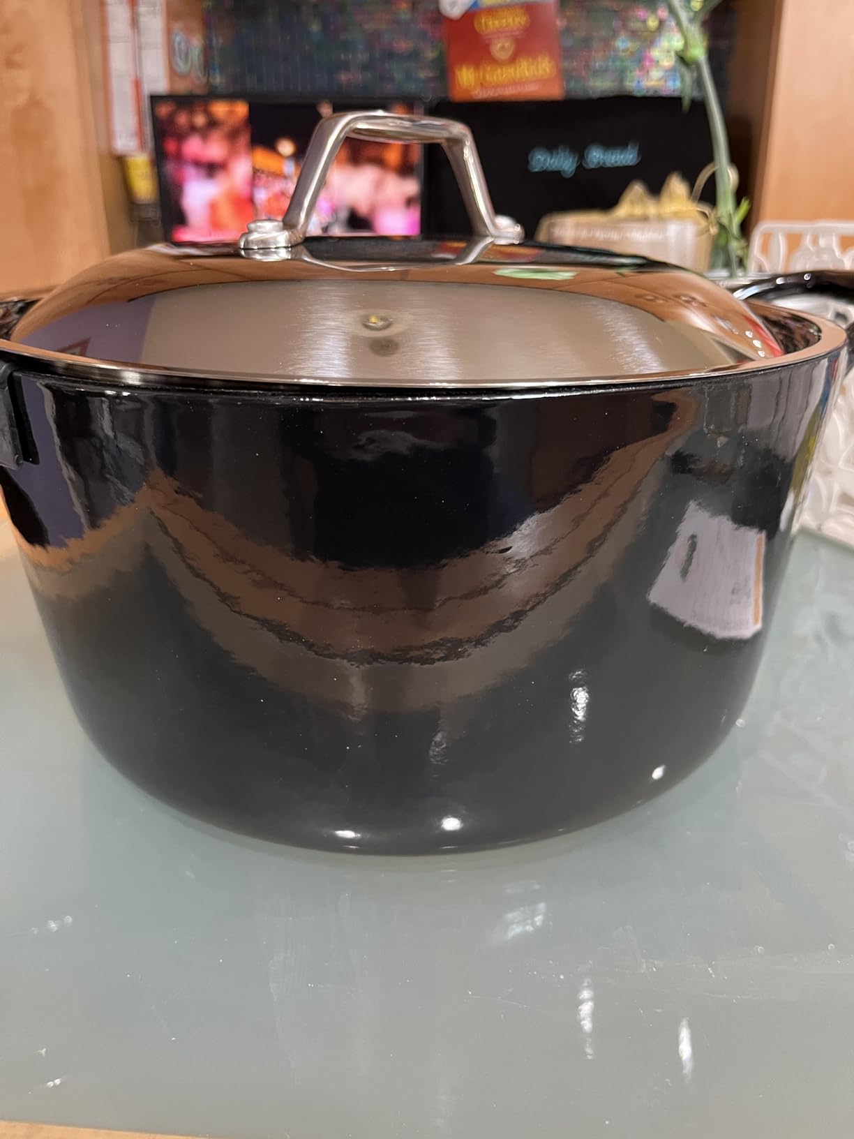 All-Clad Cast Iron Stockpot, 6 Qt Enameled Cast Iron Dutch Oven with Lid, Grill, Oven Safe up to 650F, Compatible with All Stovetops (Gas, Electric & Induction) customer photo 1