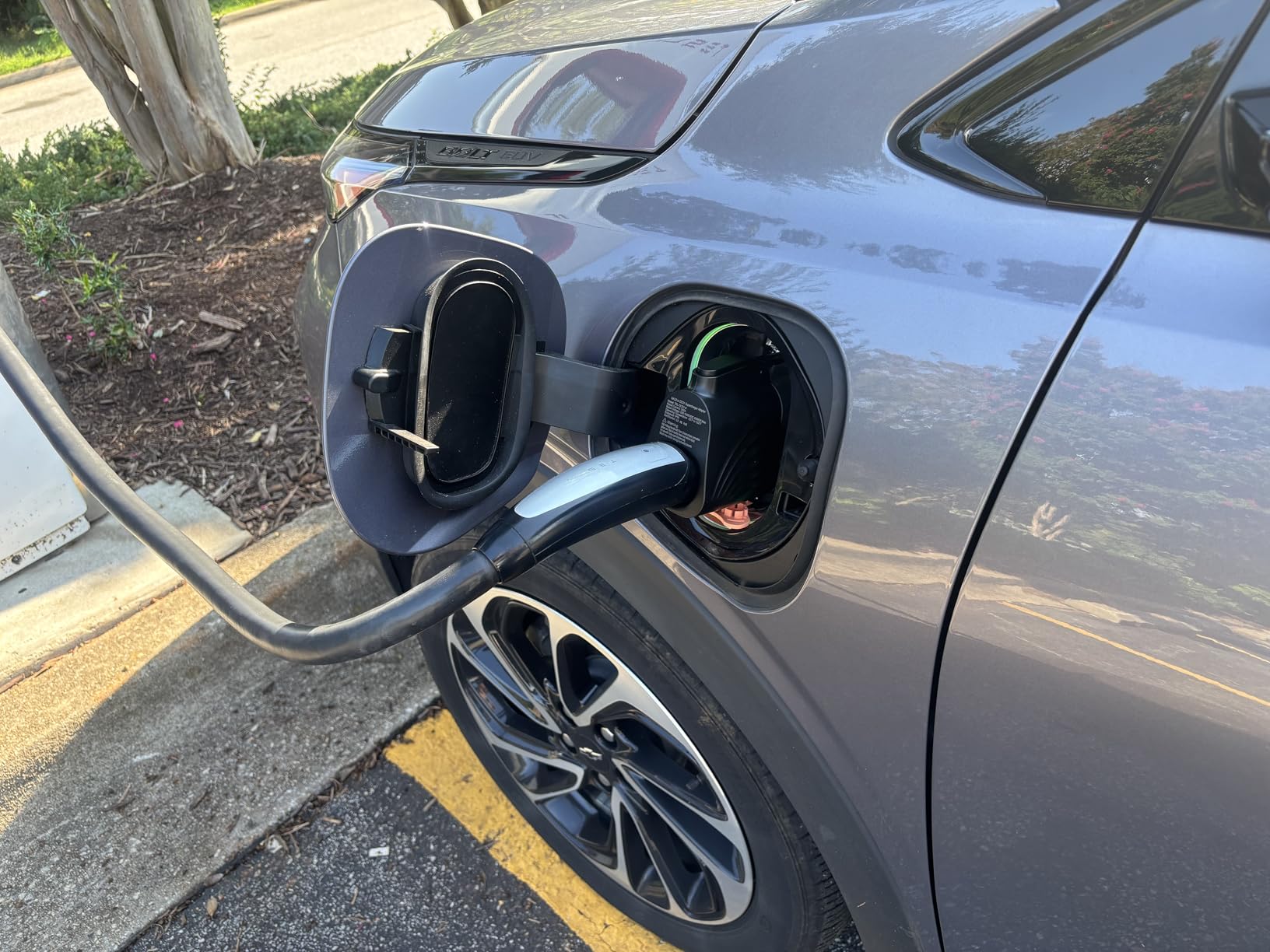 NACS to CCS1 Adapter for Tesla Supercharger - 250KW Max DC 500A 1000V, Compatible with Ford GM Hyundai Kia Rivian EVs,V3/V4 Charging Station Accessory, EV Car Charger Accessories customer photo 1