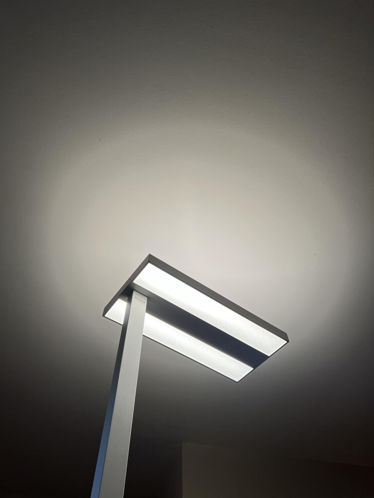 Honeywell 02E LED Floor Lamp, 6000LM Sunturalux Eye Caring Standing Light | 4000K 60W Natural Daylight Dimmable Reading Lamp, Modern Floor Lamp for Home Office Living Room Bedroom customer photo 1