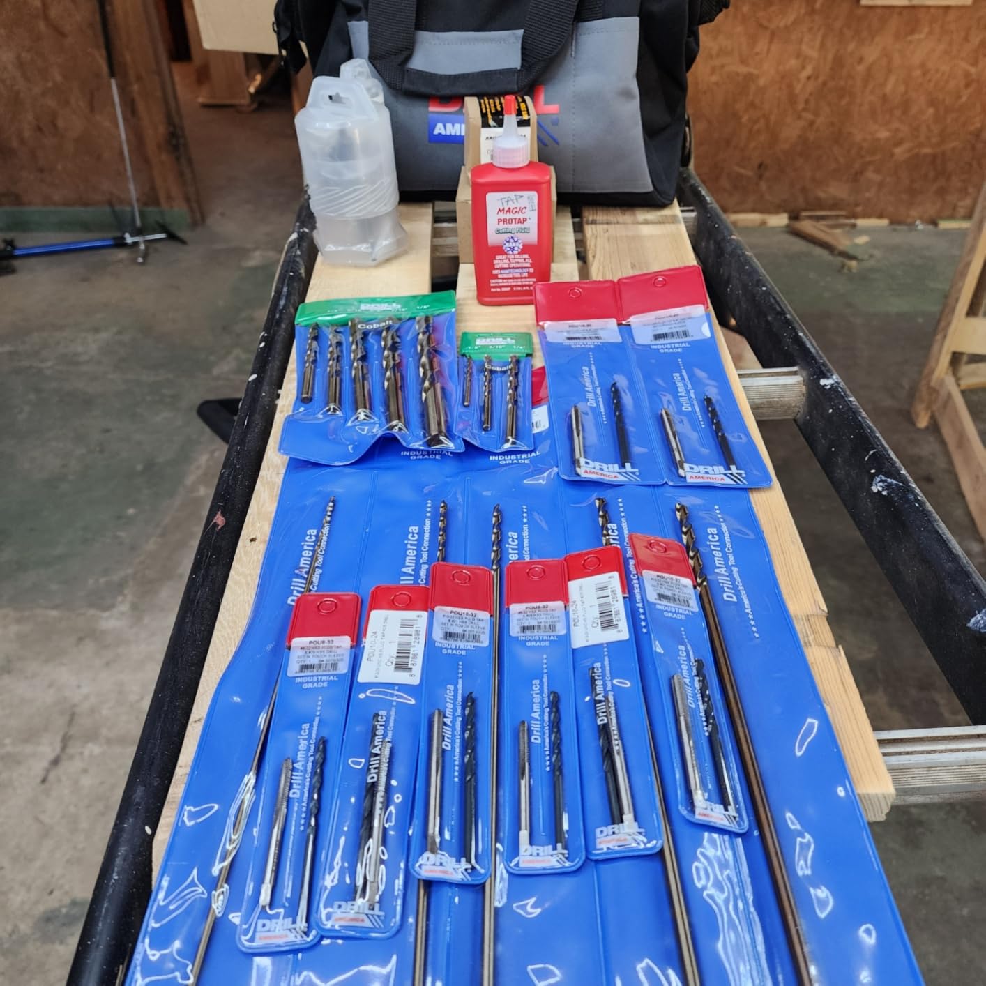 Drill America 35 Pc Locksmith Tool Kit - Hole Cutter, Drill & Tap Set w/Popular Hole Saws, Cutters, Taps, Cobalt Drill Bits, Cutting Fluid & Storage Bag, KMZLOCK21 customer photo 1