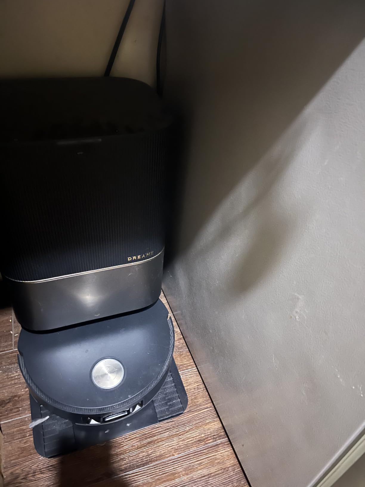 Dreame X50 Ultra Complete Robot Vacuum with Self-Cleaning & Emptying | 2.36 in (6cm) Obstacle Crossing for Carpet, 20,000Pa & Detangling Brush for Hair, Low Spaces Cleaning customer photo 2