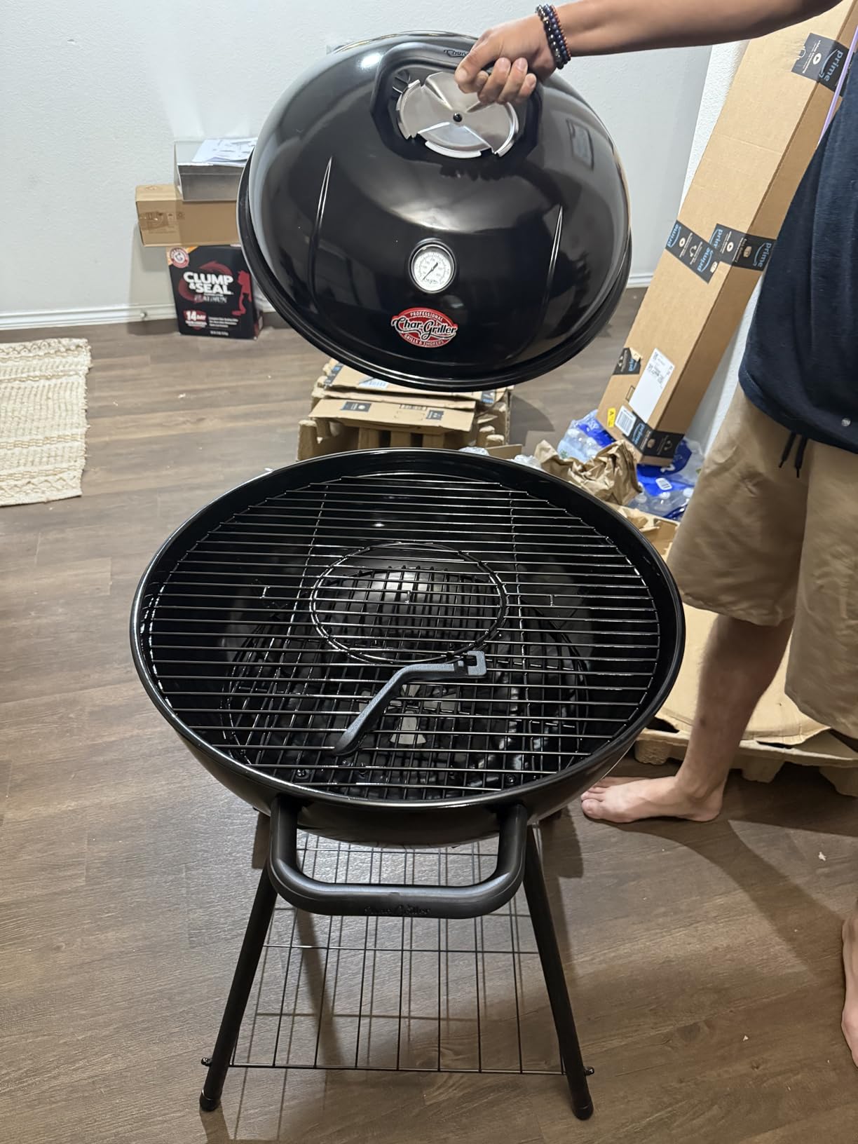 Char-Griller CG30040725 22-inch Kettle Charcoal Grill and Smoker - Steel, Black - 363 sq. in. Cooking Area customer photo 1