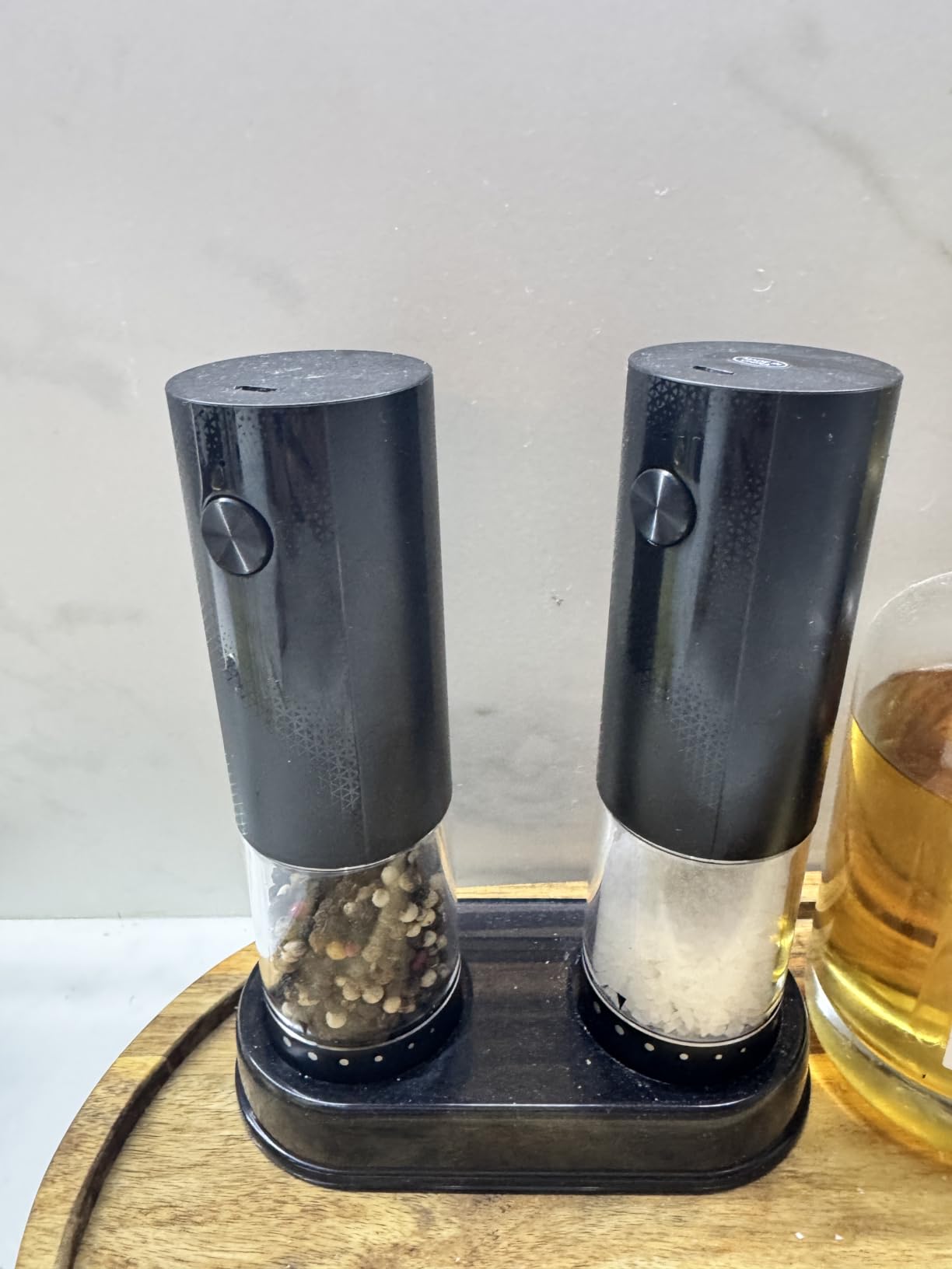 Electric Salt and Pepper Grinder Set - Rechargeable Automatic Salt and Pepper Shakers, Kitchen Appliances with External Adjustable Coarseness, Larger Hopper for Cooking, Home Gifts(2 Pack,Black/Black) customer photo 1