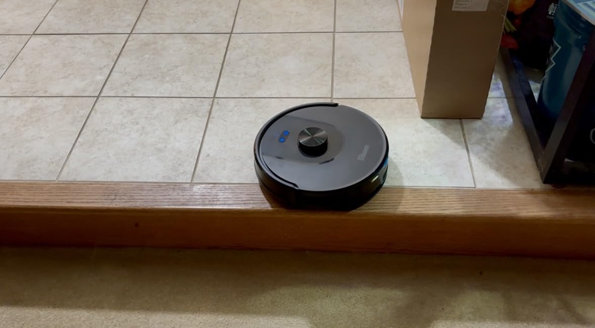Tikom Robot Vacuum and Mop, Robotic Vacuum Cleaner with Self-Emptying Base | 6000Pa, 90 Days Capacity, LiDAR Navigation, Home Mapping, Ideal for Pet Hair, Hard Floors, Carpet (L8000 Plus) customer photo 1