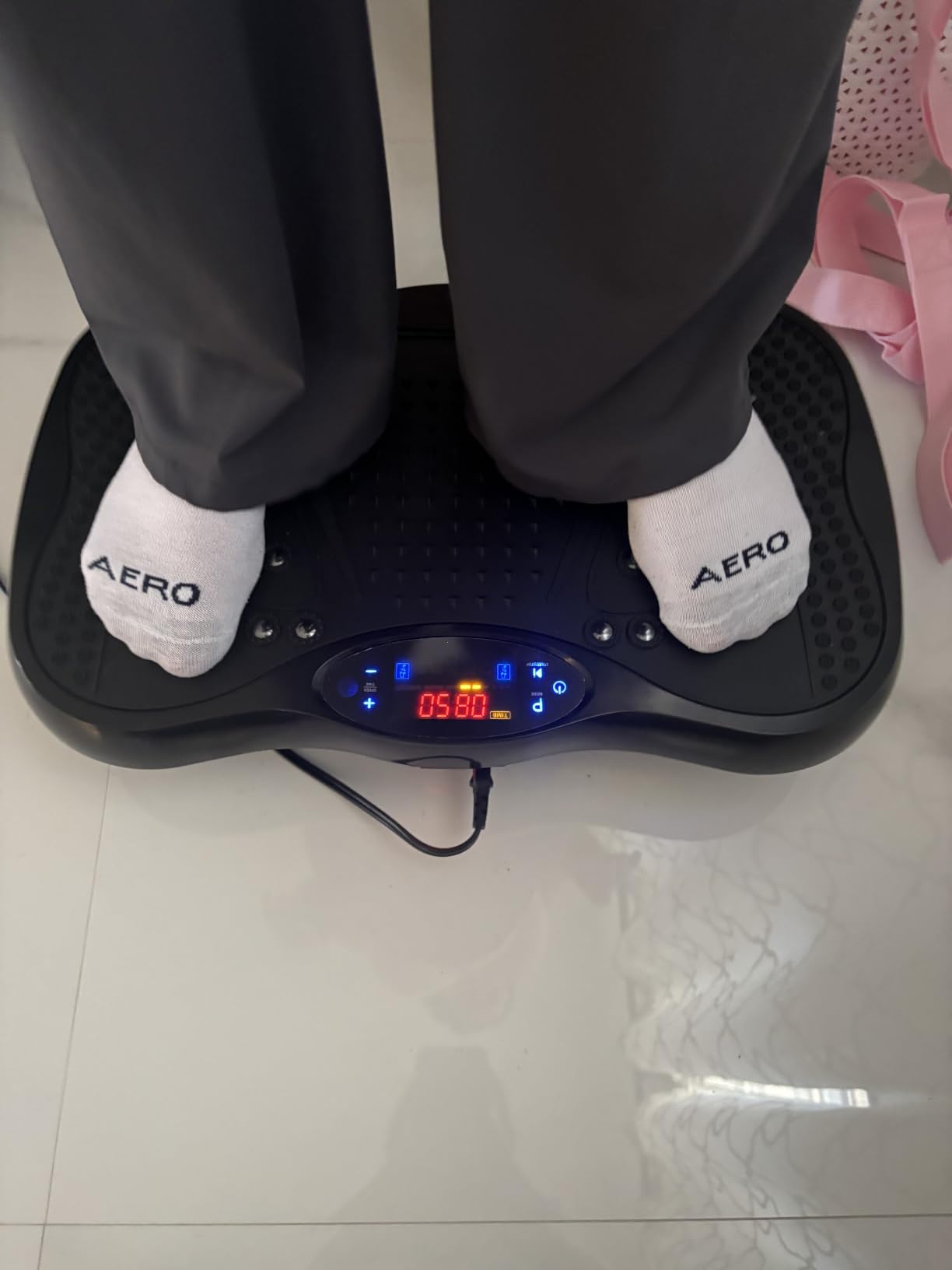 Vibration Plate Exercise Machine, 130 Levels Full Body Workout Vibrating Plate for Lymphatic Drainage Weight Loss, 450 Lbs Capacity Shake Platform with Bluetooth for Women Men customer photo 1