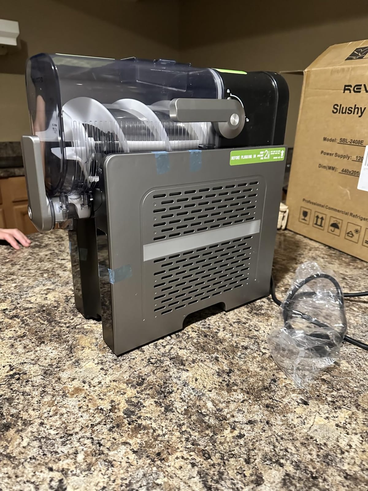 Slushie Machine for Home, 88 oz Tank, No Ice Needed, 6 Presets | Frozen Drink Maker, Slushy Machine, Soft Serve, Margaritas, Frappés, Milkshakes, Quiet, Auto-Clean, Perfect For Parties customer photo 1