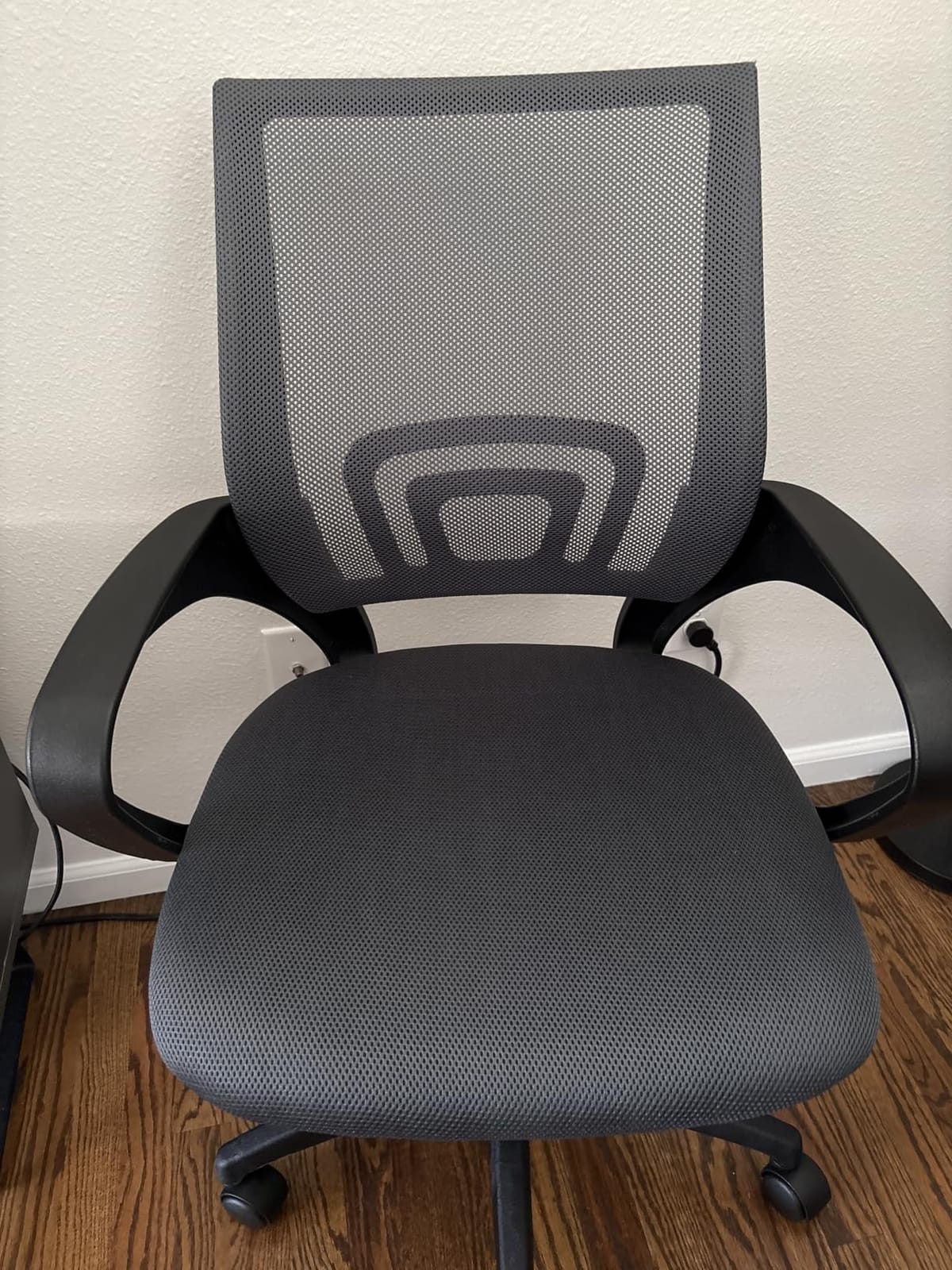 BestOffice Ergonomic Office Chair | Mid-Back Swivel Desk Chair | Dark Black | with Lumbar Support, Adjustable Height & Breathable Backrest | Sponge Seat & Rolling Wheels | for Home, Office | Pack of 1 customer photo 1