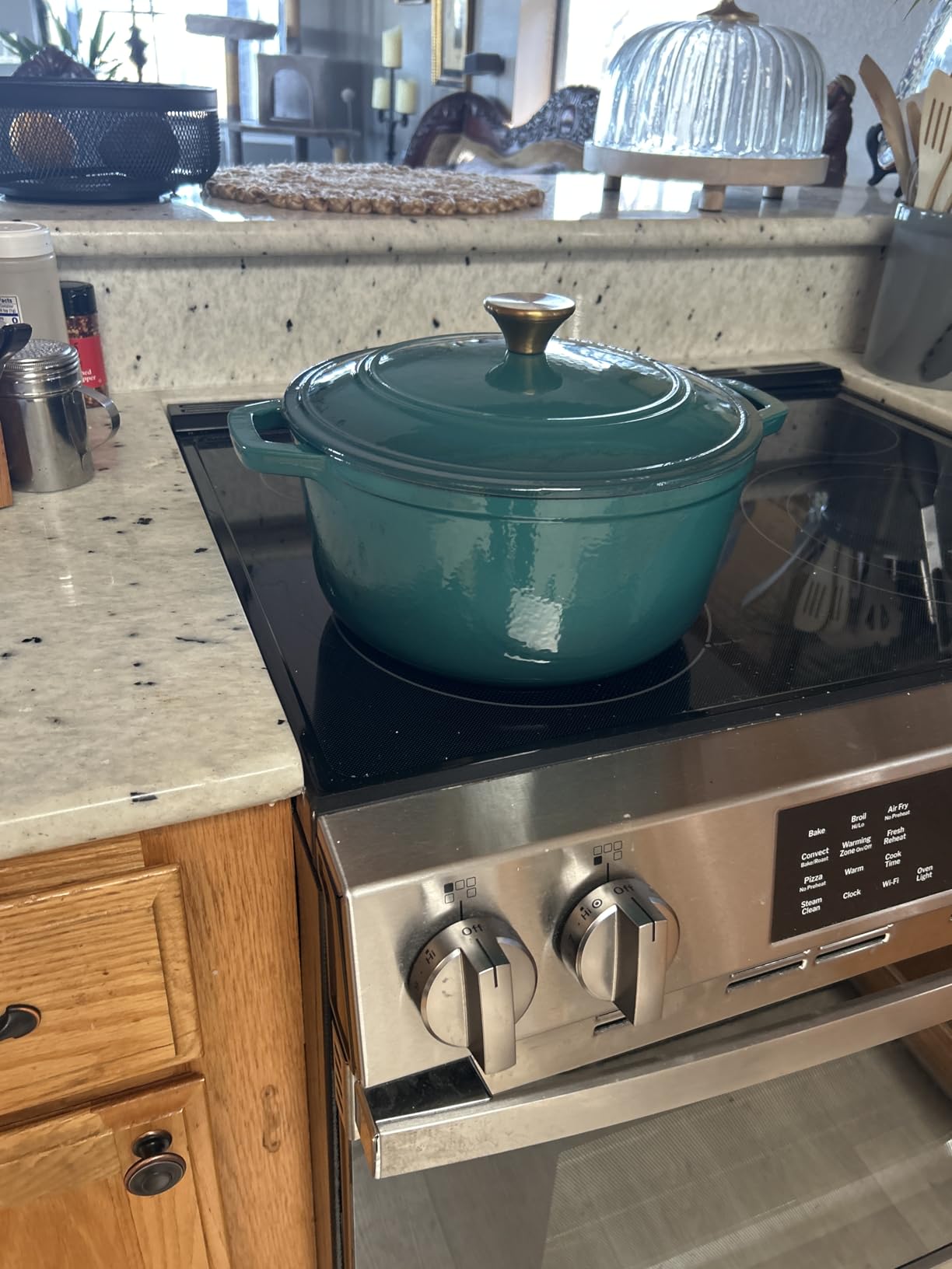 MUELLER HOME 5.5 Quart Enameled Cast Iron Oval Dutch Oven with Rooster Knob and Cotton Potholders, Heavy-Duty Cookware, Oven-Safe up to 500° F & Across All Cooktops, Thanksgiving Essentials, Emerald customer photo 1