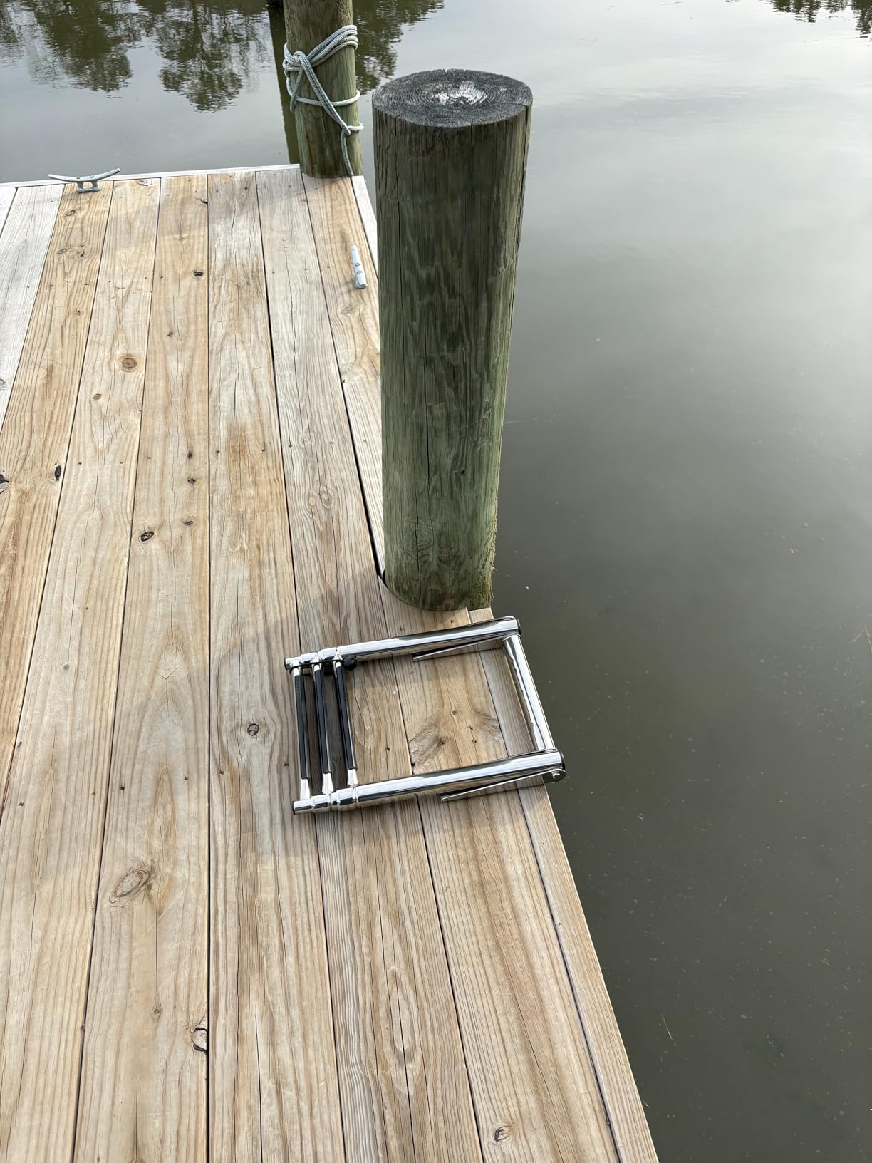 Boat Ladder for Pontoon,Telescoping Boarding Ladder for Outboards | 4 Step Stainless Steel Folding Heavy Duty for Yacht, Marine Fishing Boat customer photo 1